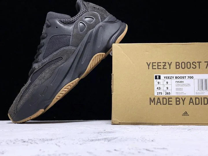 Yzy Boost 700 Utility Black