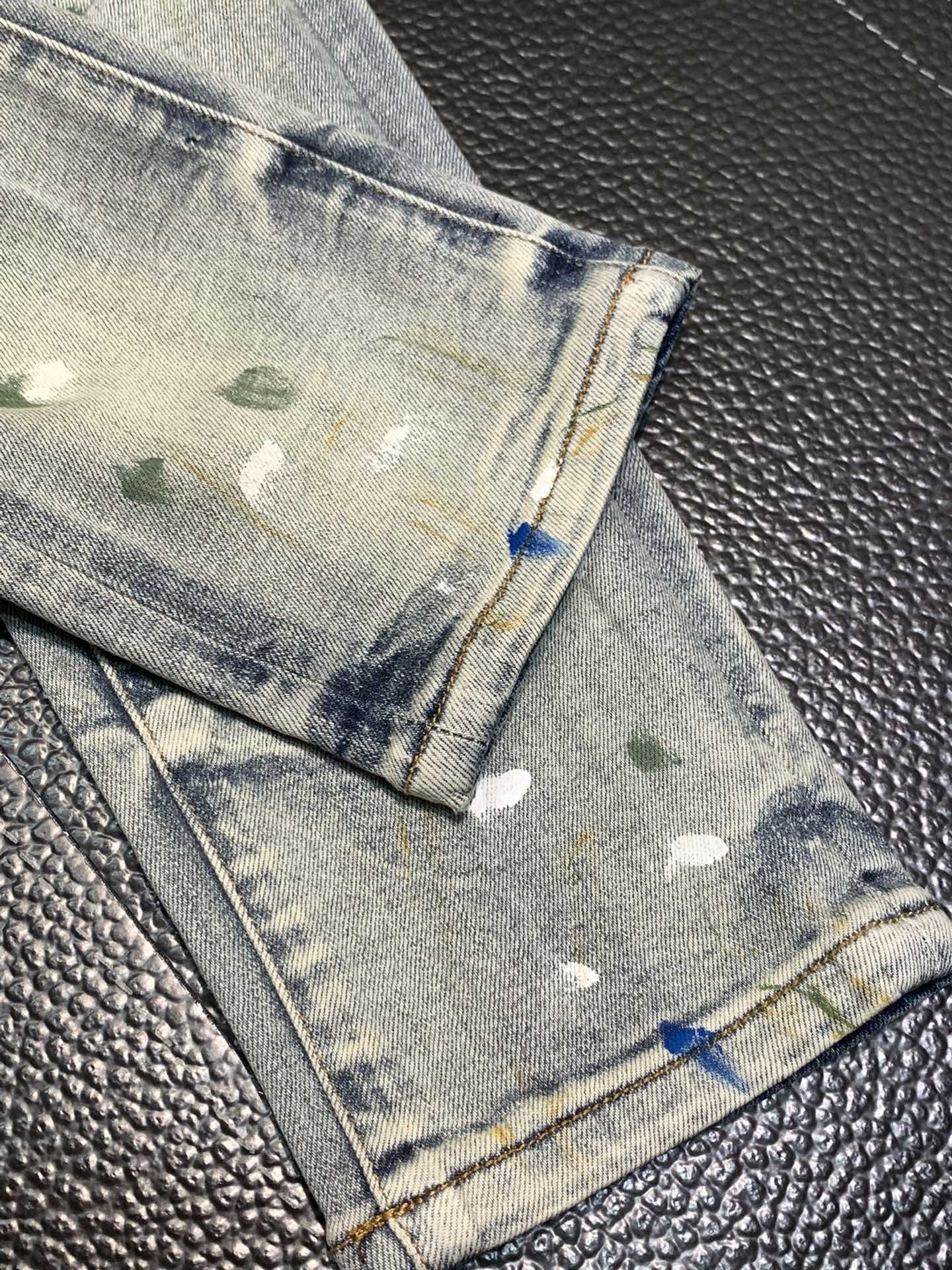 「#1854」Amiri slim fit petite straight jeans