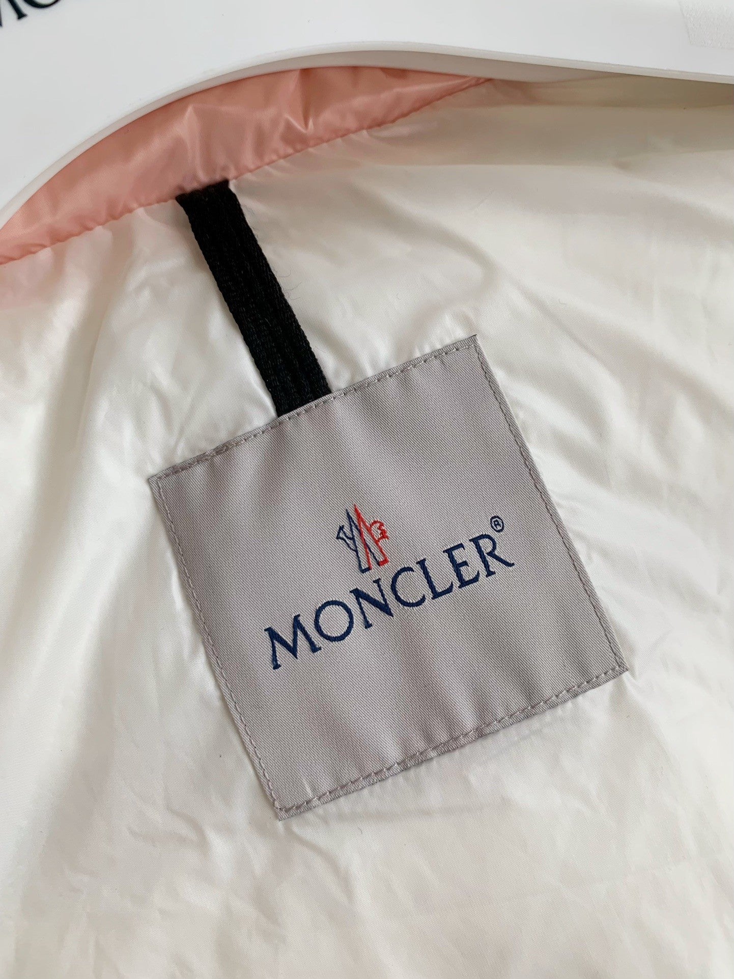 「#1683」Moncler Thick down jacket for women-pink