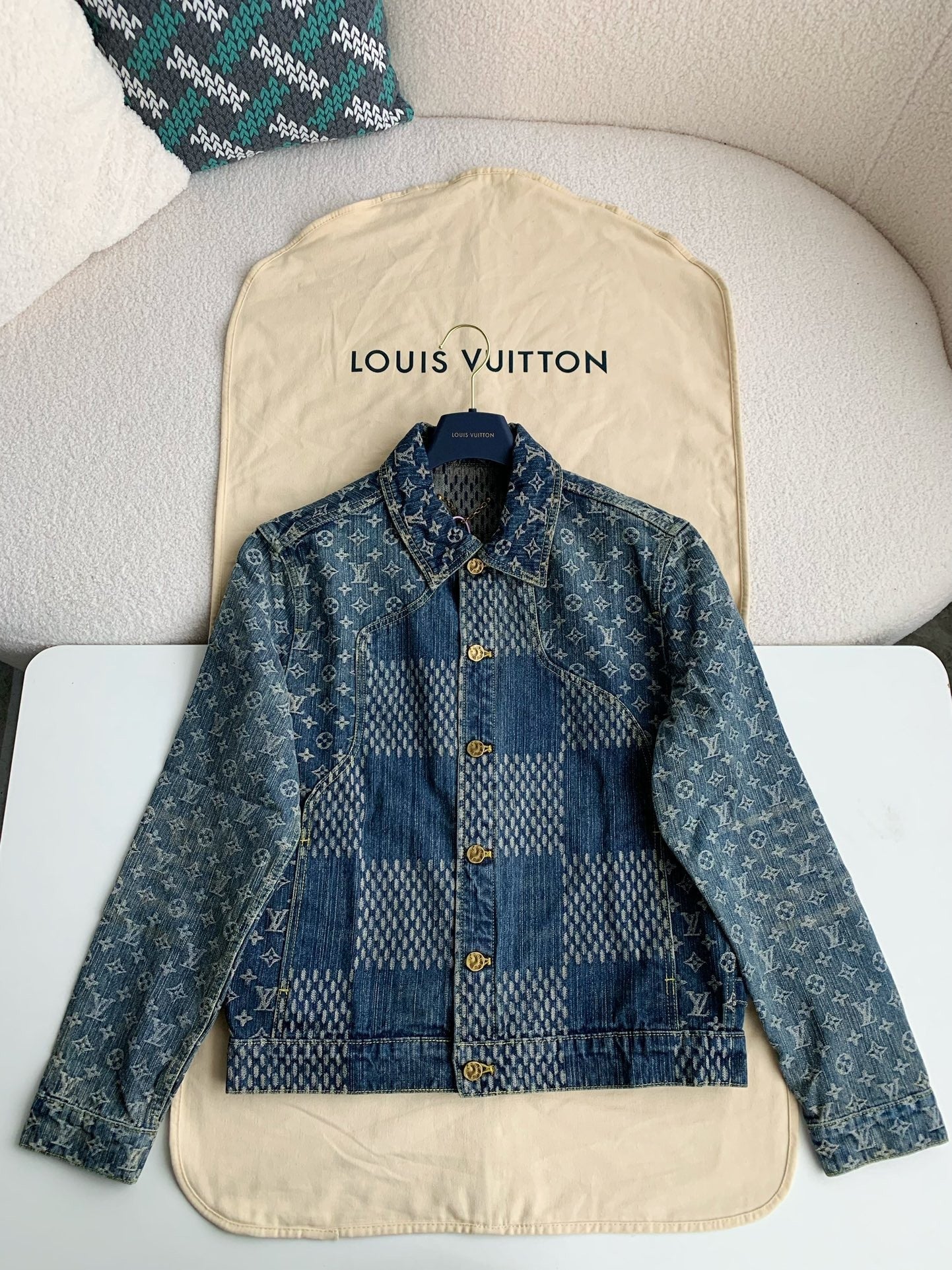 「#1808」Louis Vuitton Classic Logo printed all over patchwork denim jacket