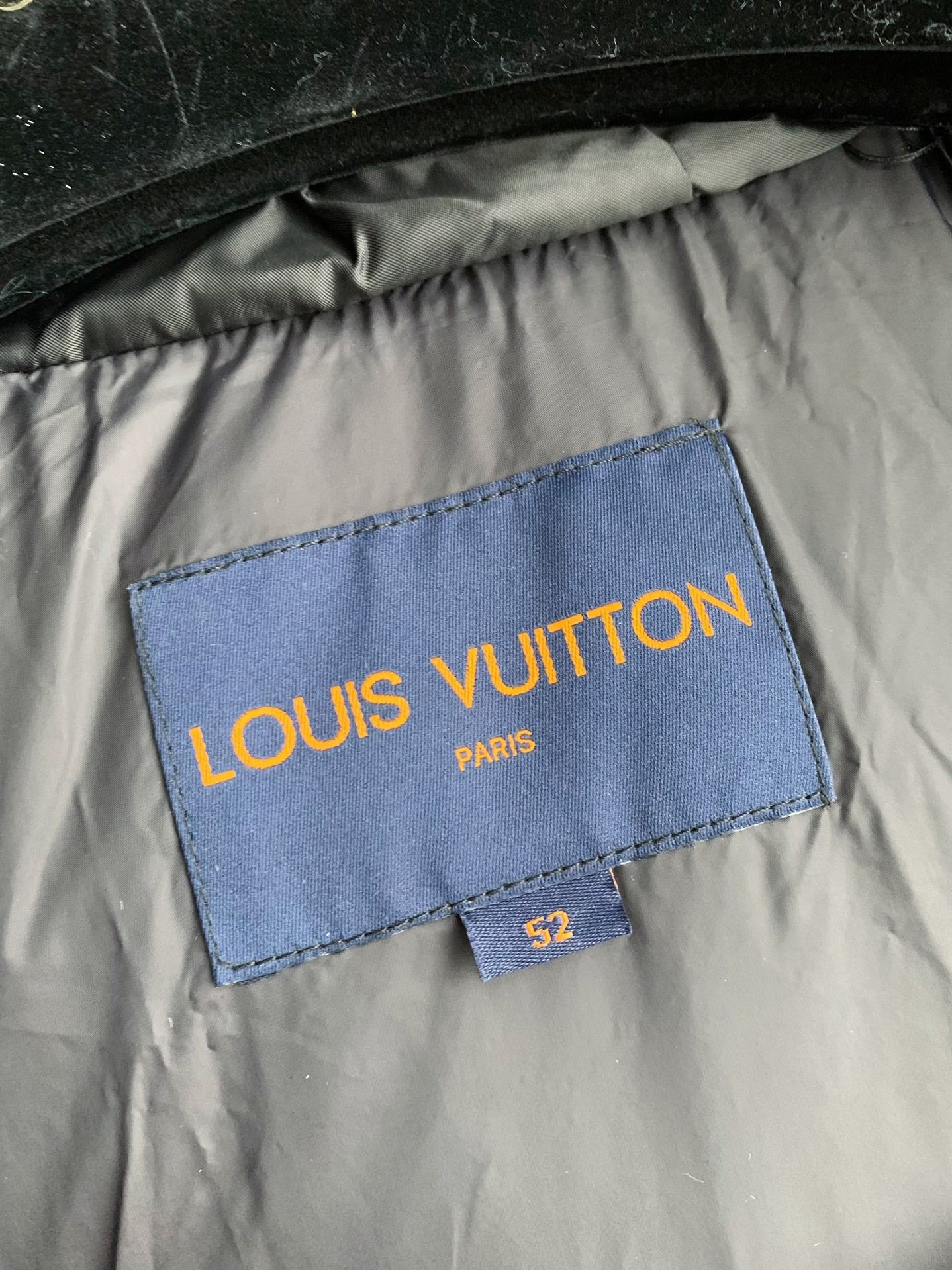 「#3650」Louis Vuitton logo labeled down jacket