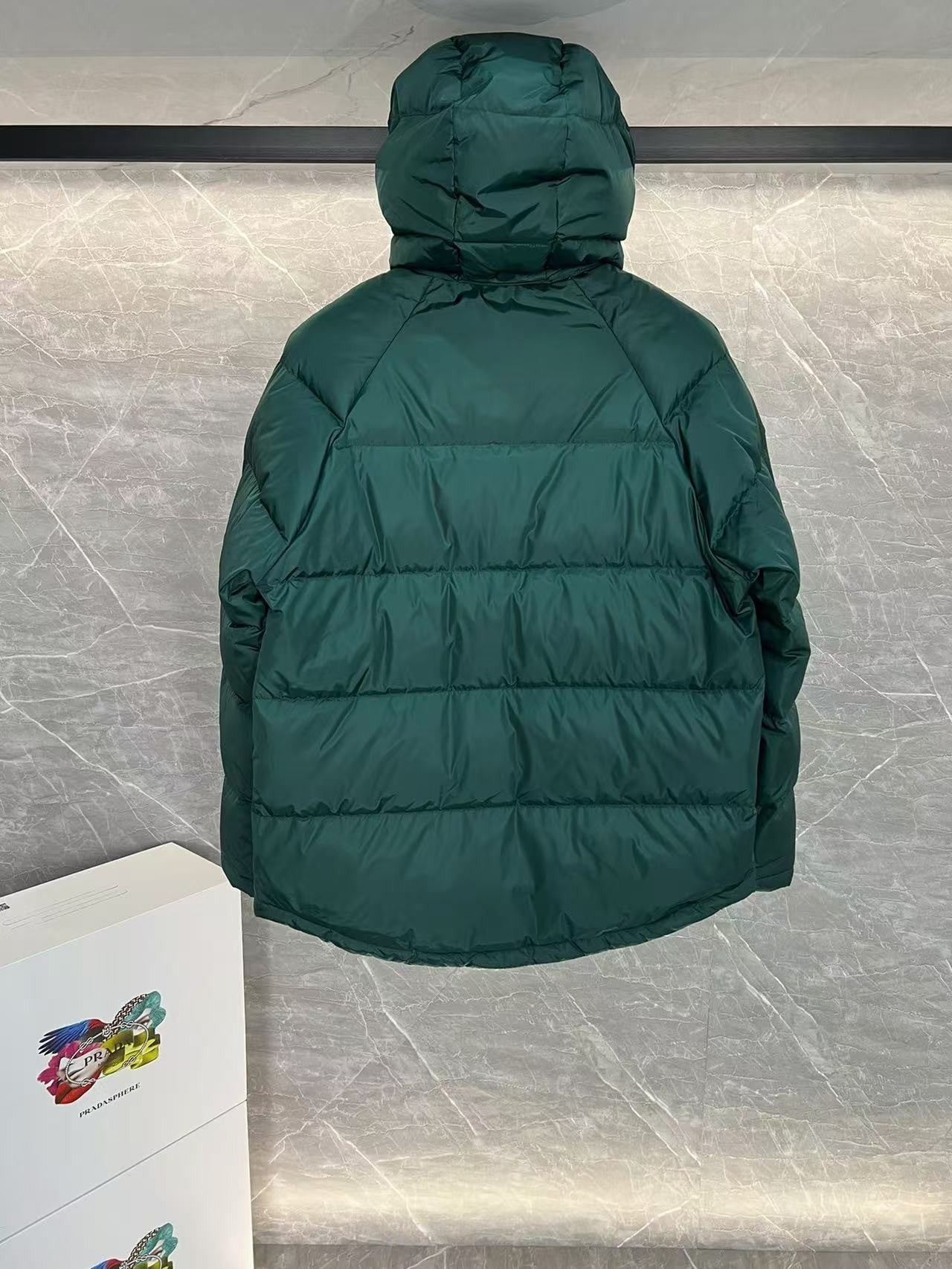 「#3867」Prada RE-Nylon down jacket with detachable hood