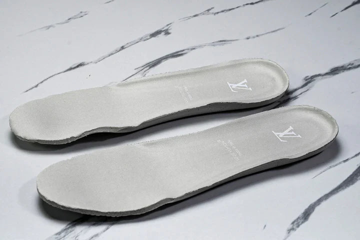 Louis Vuittоп Trainer Maxi 'Grey'