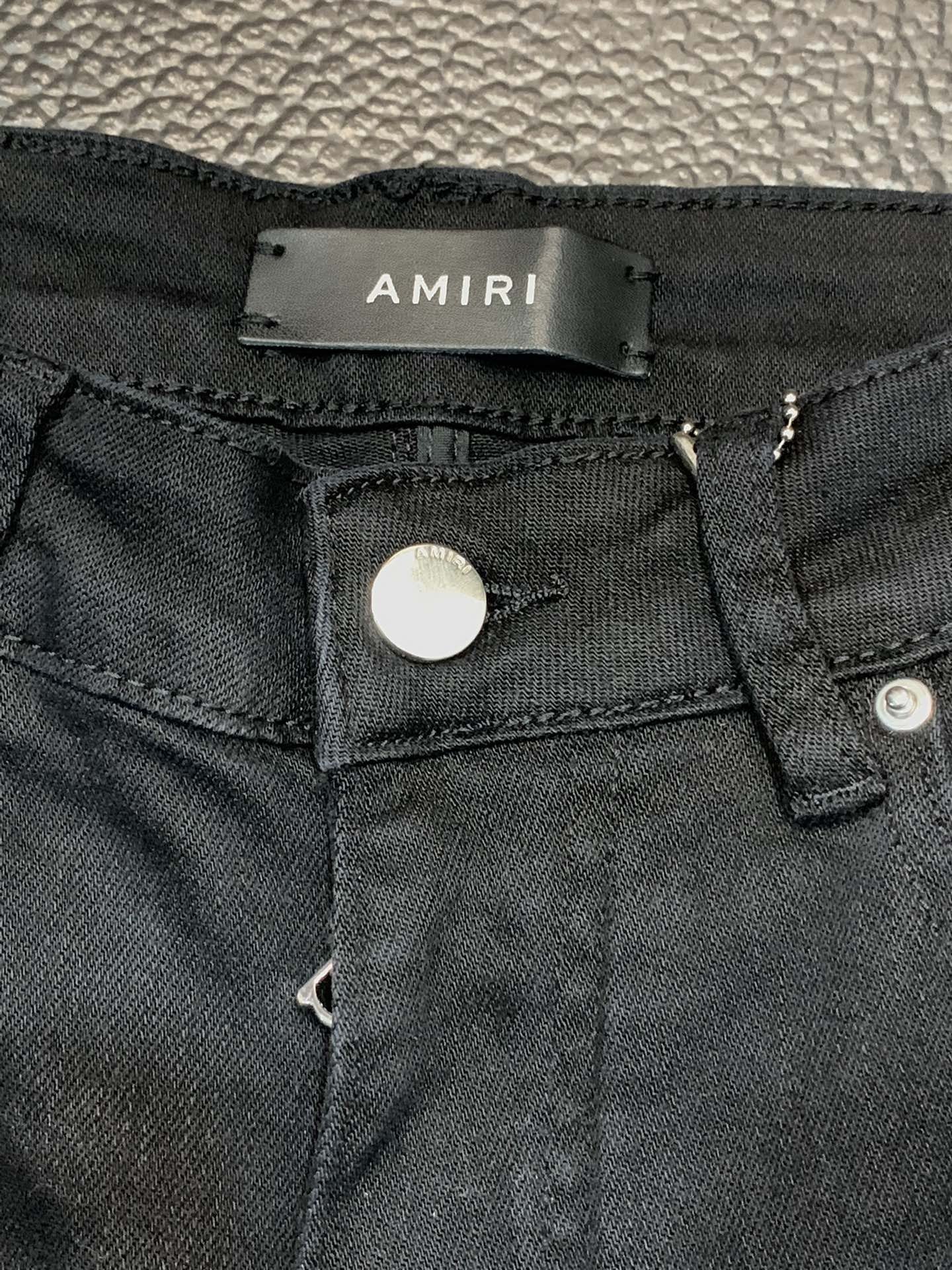 「#1824」Amiri slim fit petite straight jeans