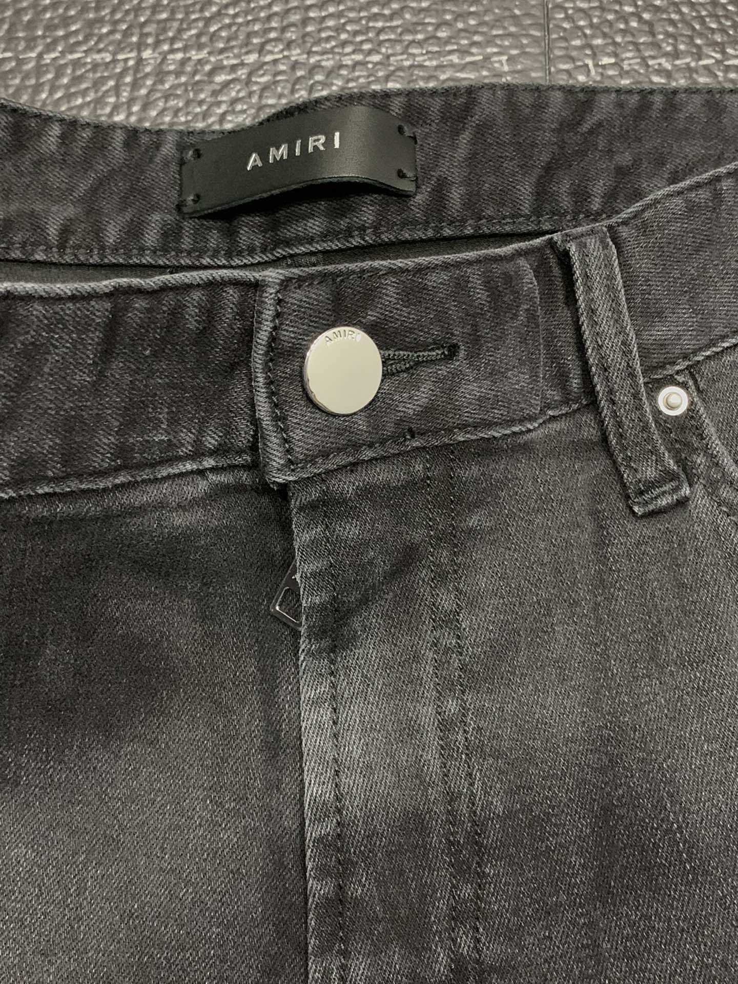 「#1828」Amiri slim fit petite straight jeans