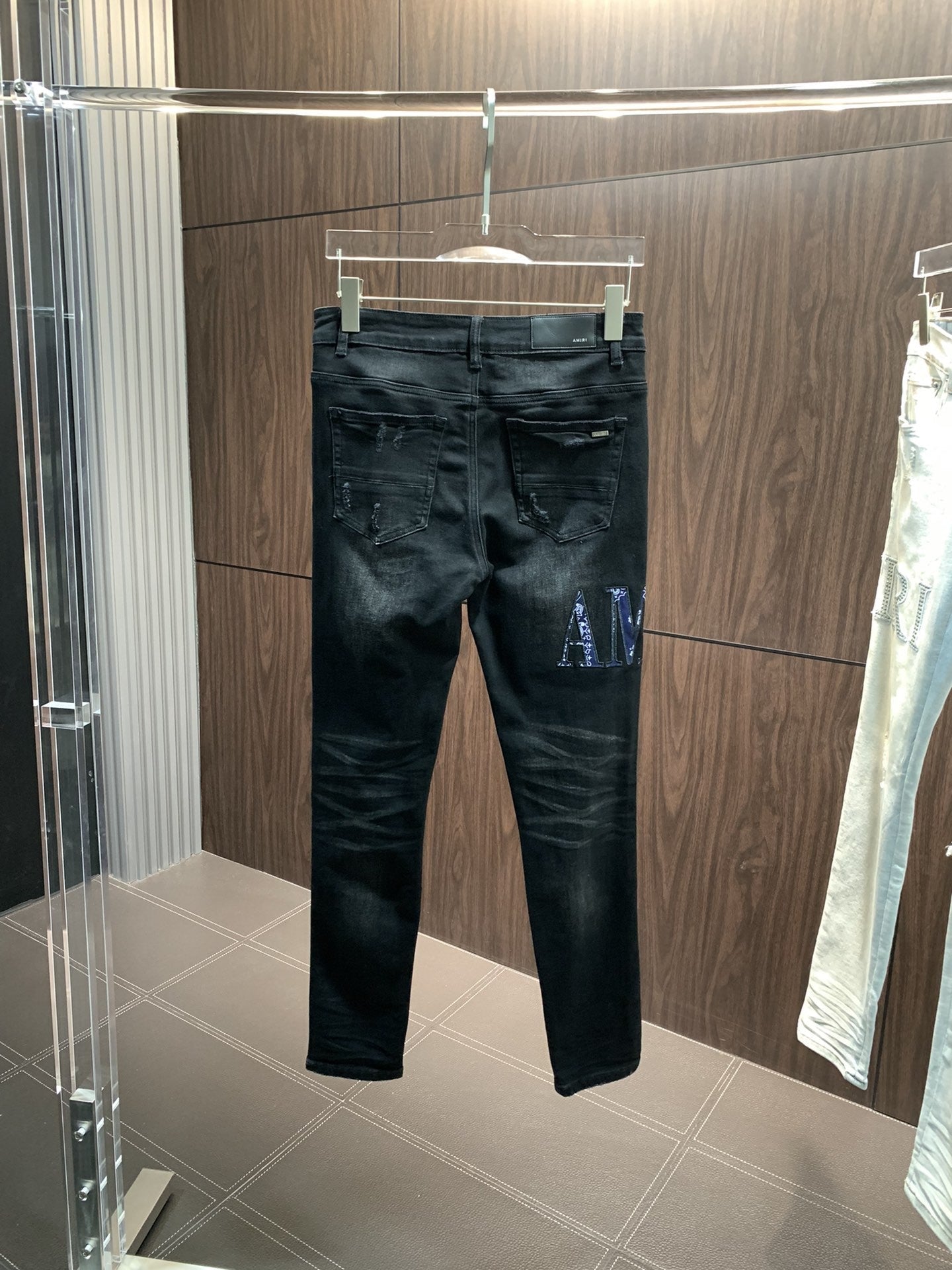 「#1830」Amiri slim fit petite straight jeans