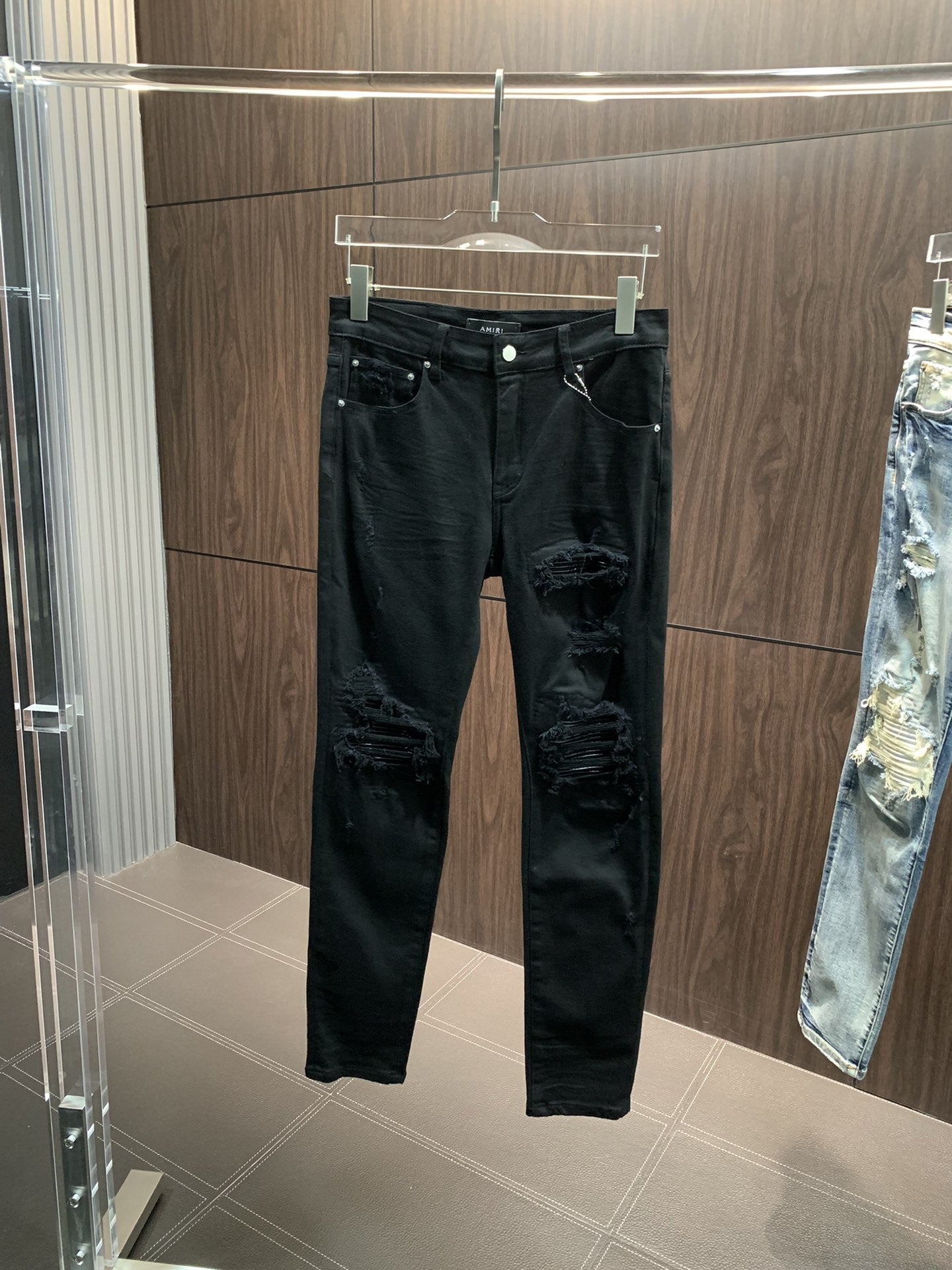 「#1831」Amiri slim fit petite straight jeans
