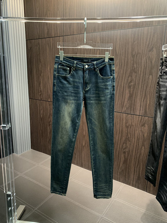 「#1843」Amiri slim fit petite straight jeans