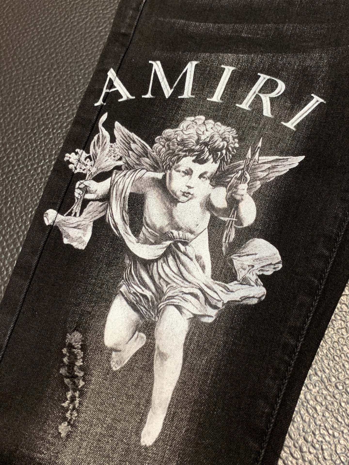 「#1844」Amiri slim fit petite straight jeans