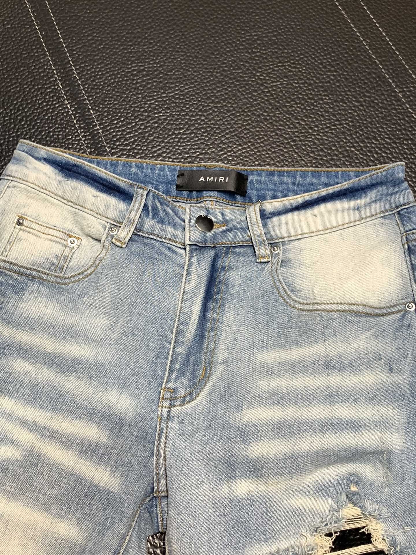 「#1845」Amiri slim fit petite straight jeans
