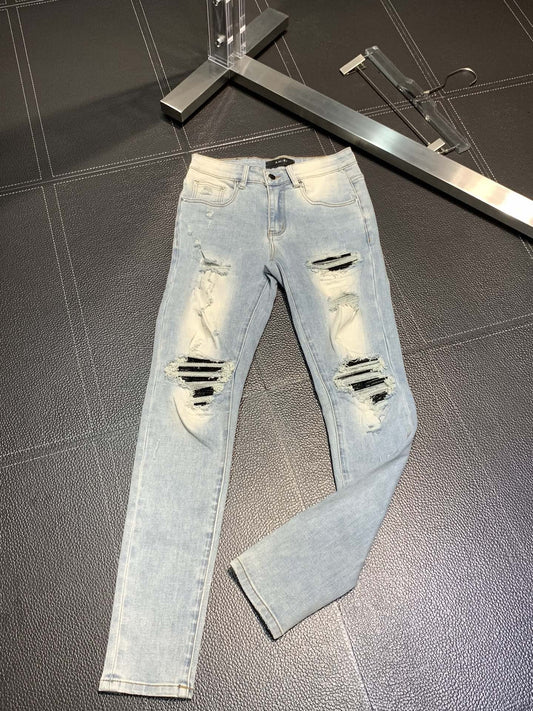 「#1846」Amiri slim fit petite straight jeans