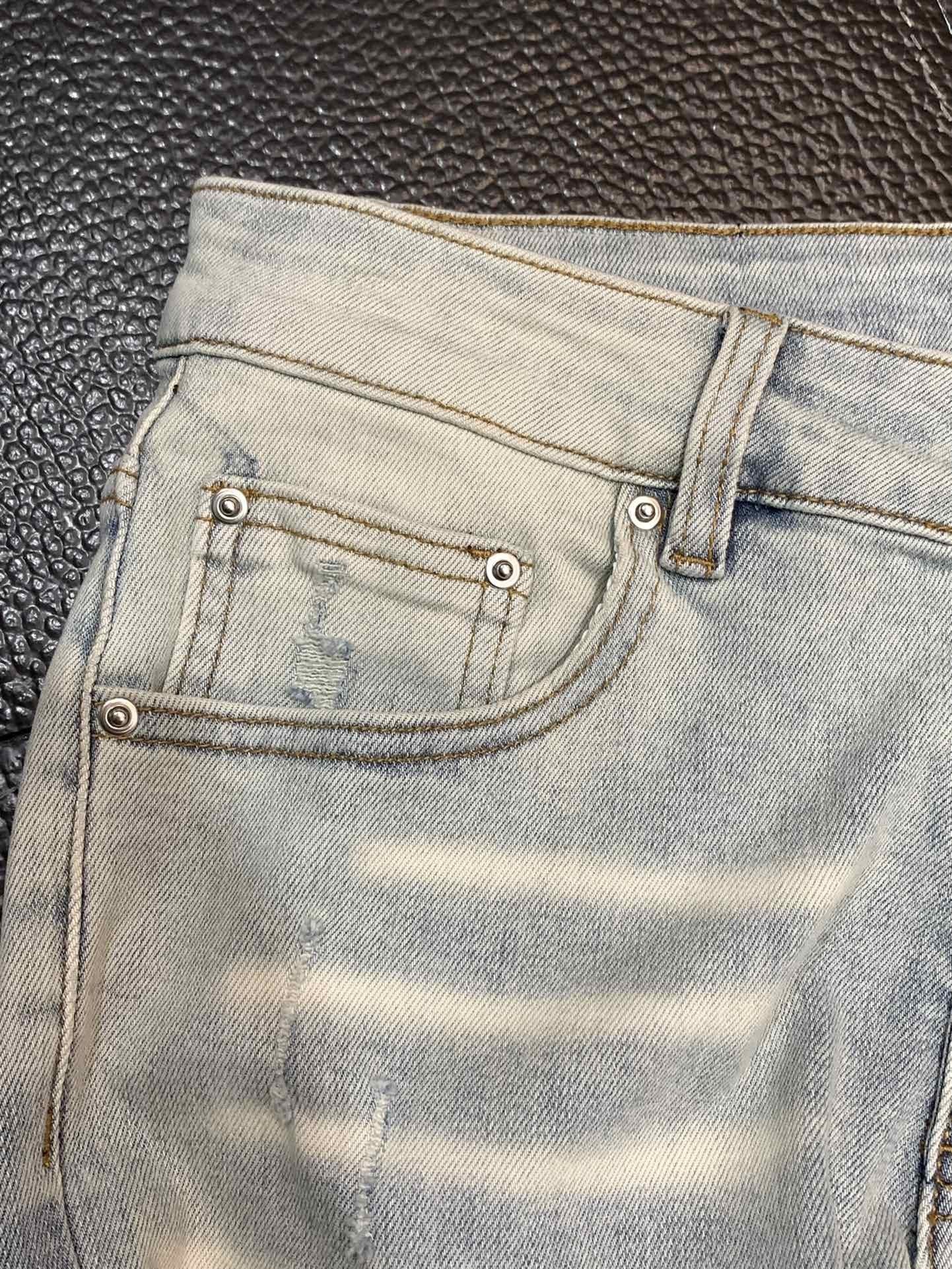 「#1851」Amiri slim fit petite straight jeans