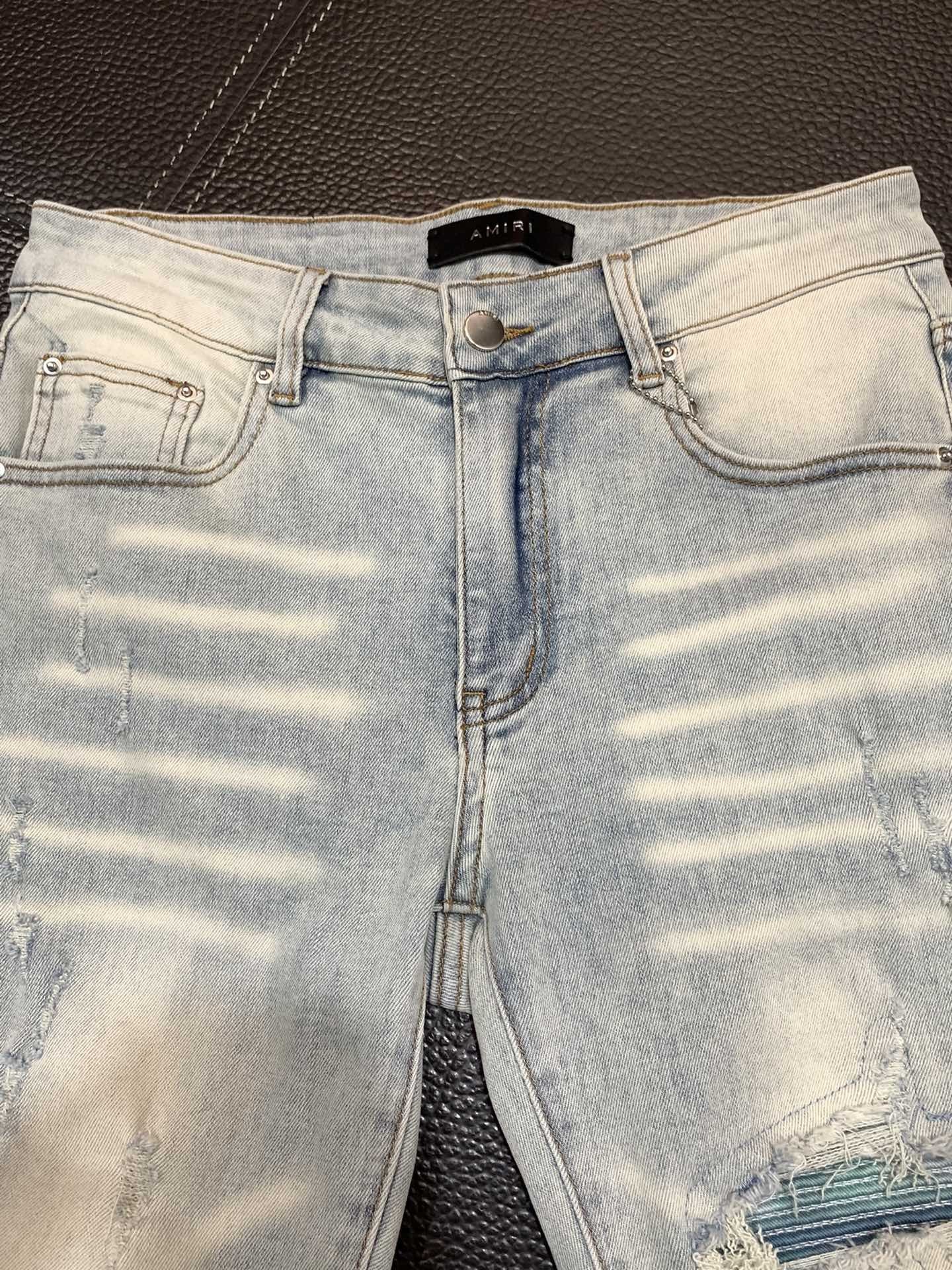 「#1851」Amiri slim fit petite straight jeans