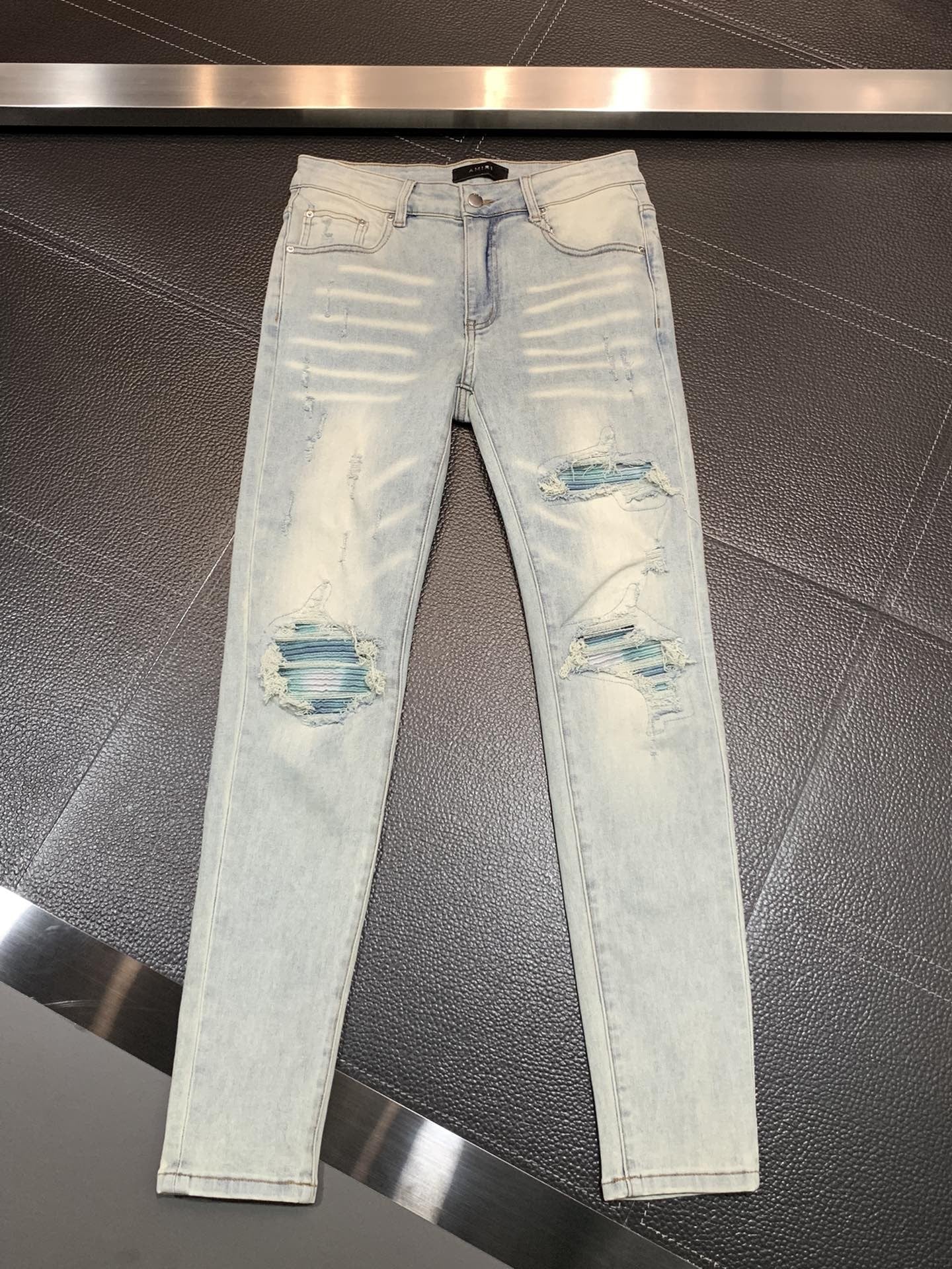 「#1851」Amiri slim fit petite straight jeans