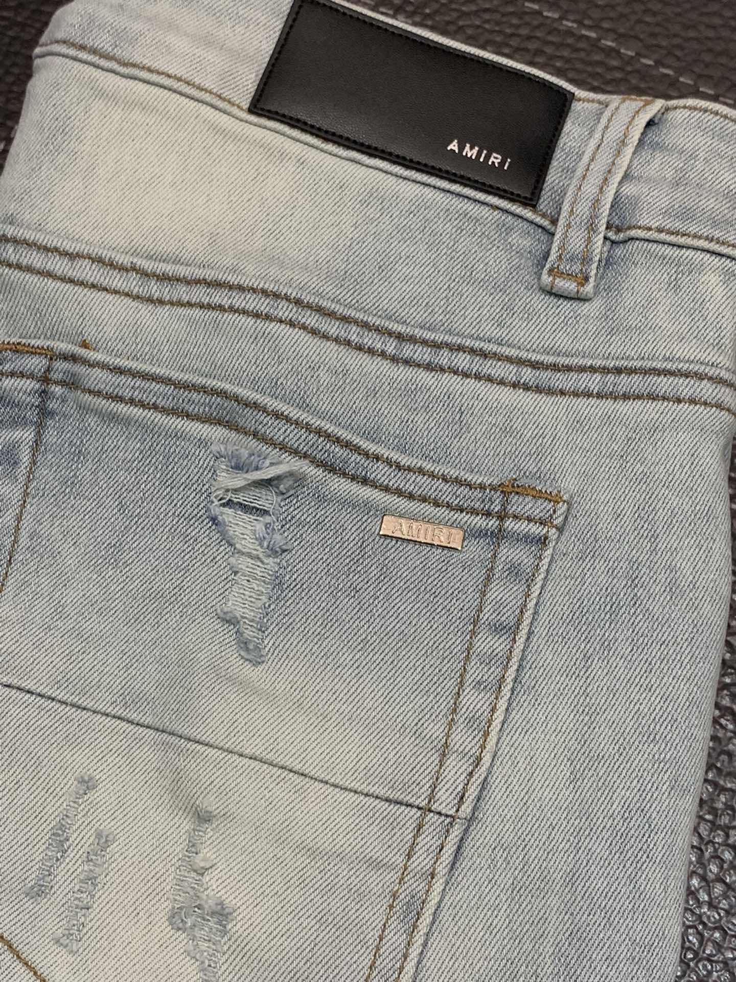 「#1851」Amiri slim fit petite straight jeans