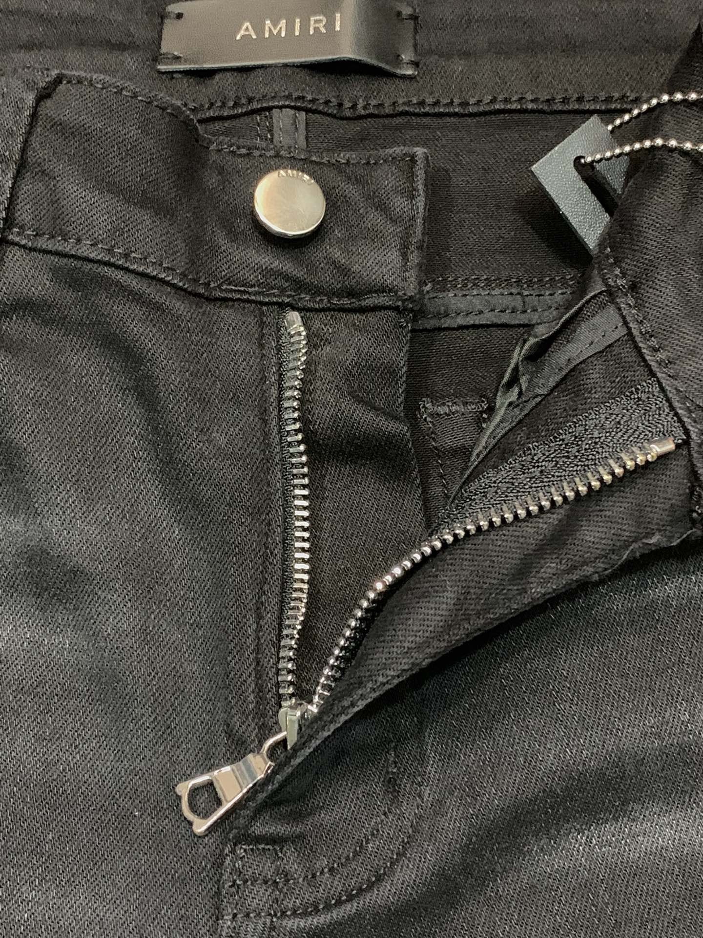 「#1853」Amiri slim fit petite straight jeans