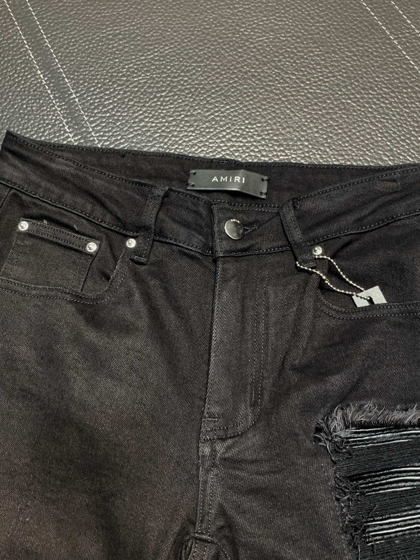 「#1855」Amiri slim fit petite straight jeans