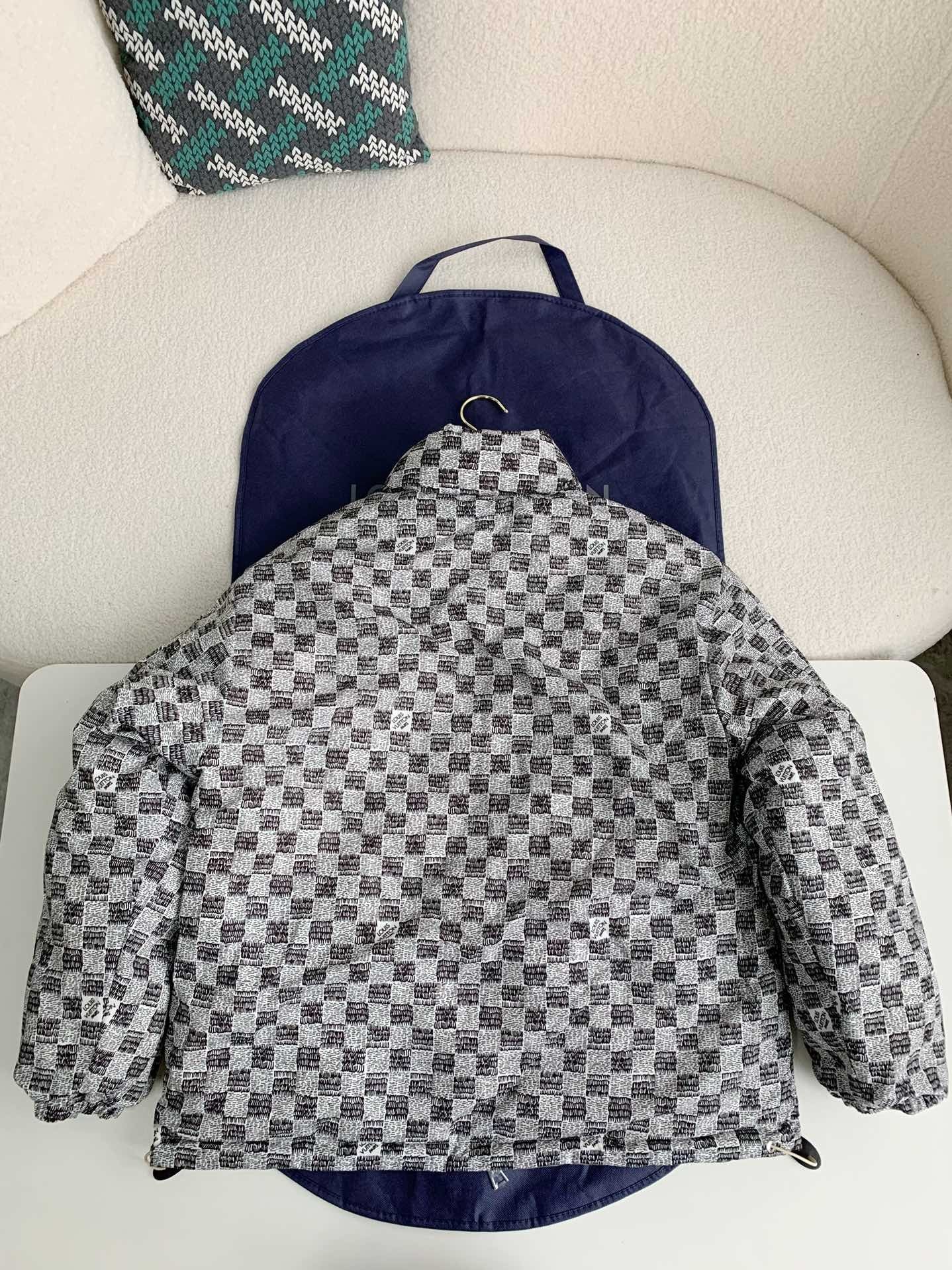 「#2099」LOUIS VUITTON LOGO Down Jacket