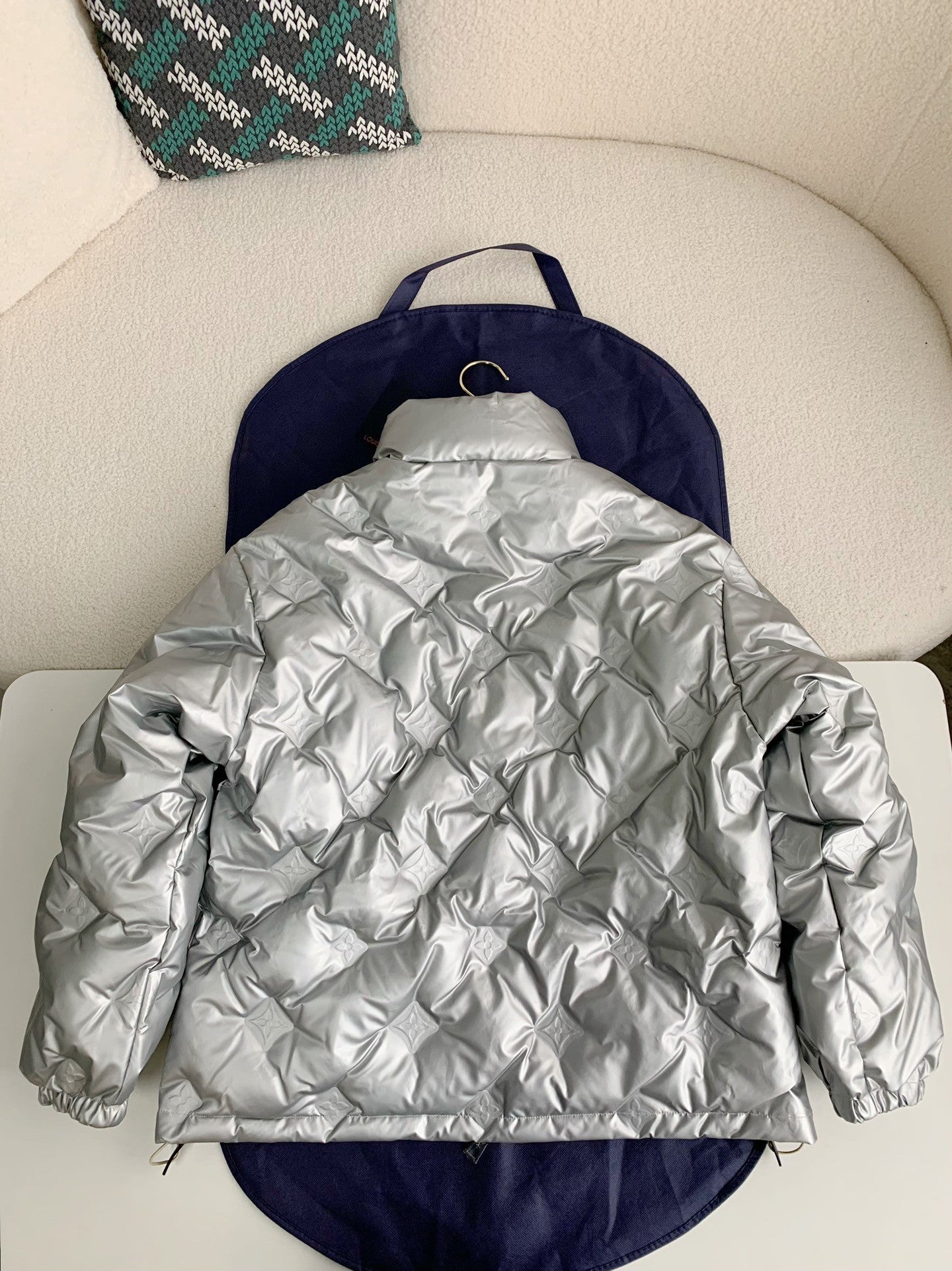 「#2099」LOUIS VUITTON LOGO Down Jacket