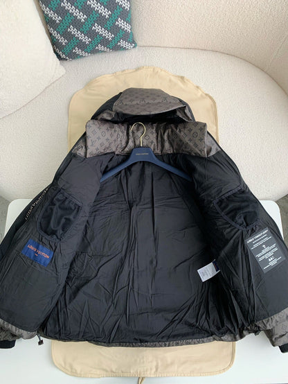 「#2132」Louis Vuitton 24S warm color changing fabric men's down jacket