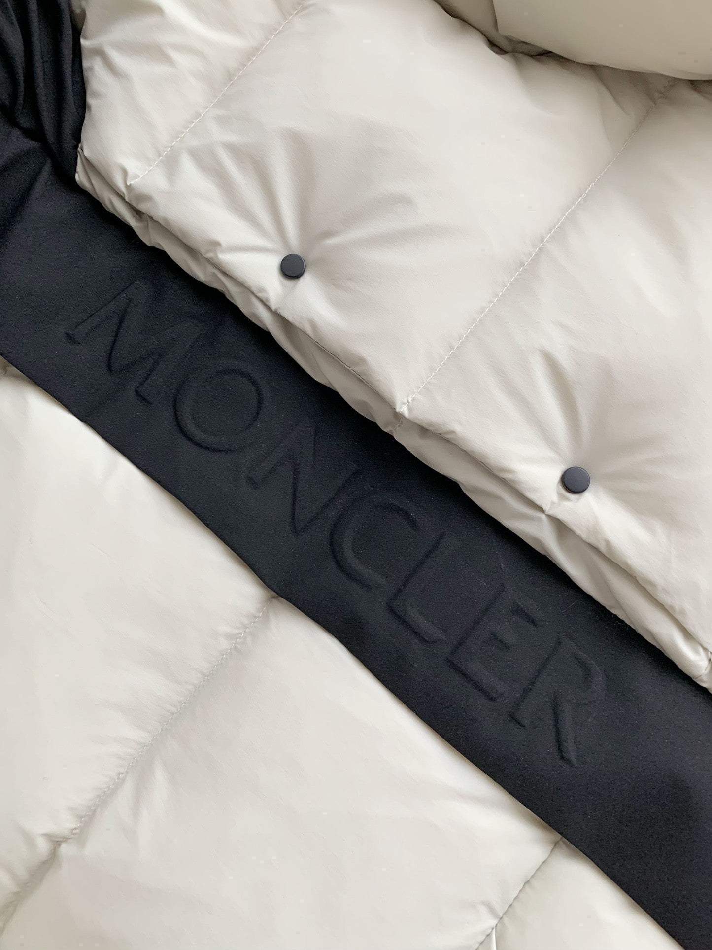 「#2343」Moncler Montbeliard down jacket