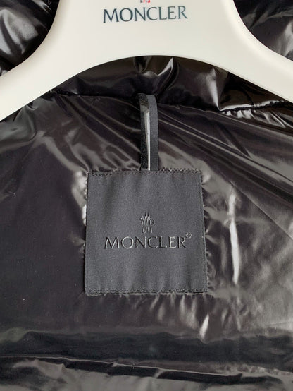 「#2343」Moncler Montbeliard down jacket