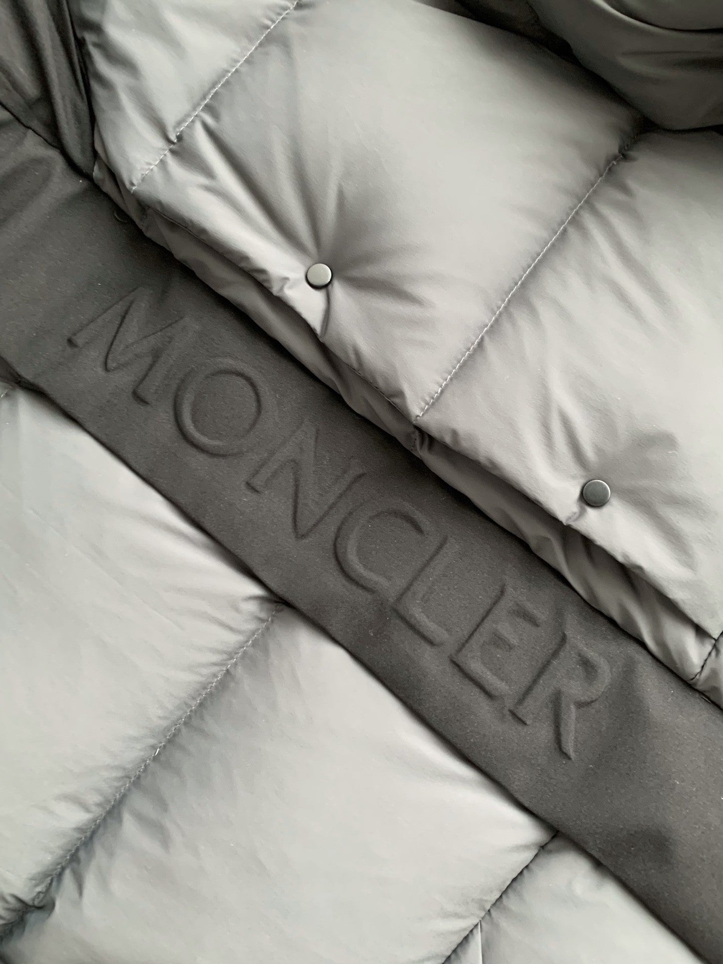 「#2344」Moncler Montbeliard down jacket