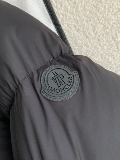 「#2345」Moncler Montbeliard down jacket