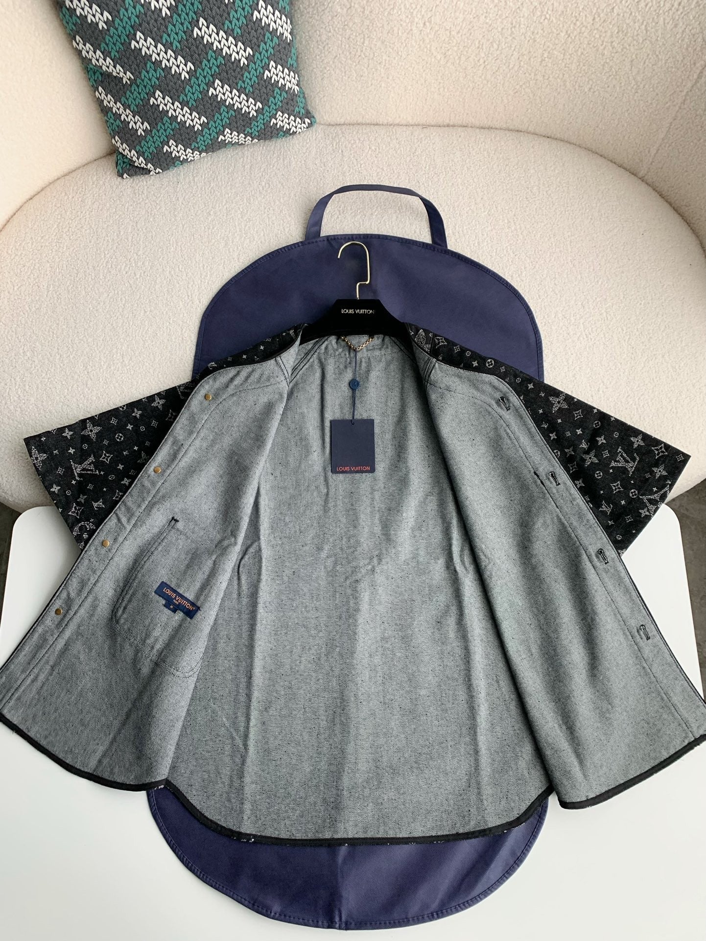 「#2385」Louis Vuitton Shirts