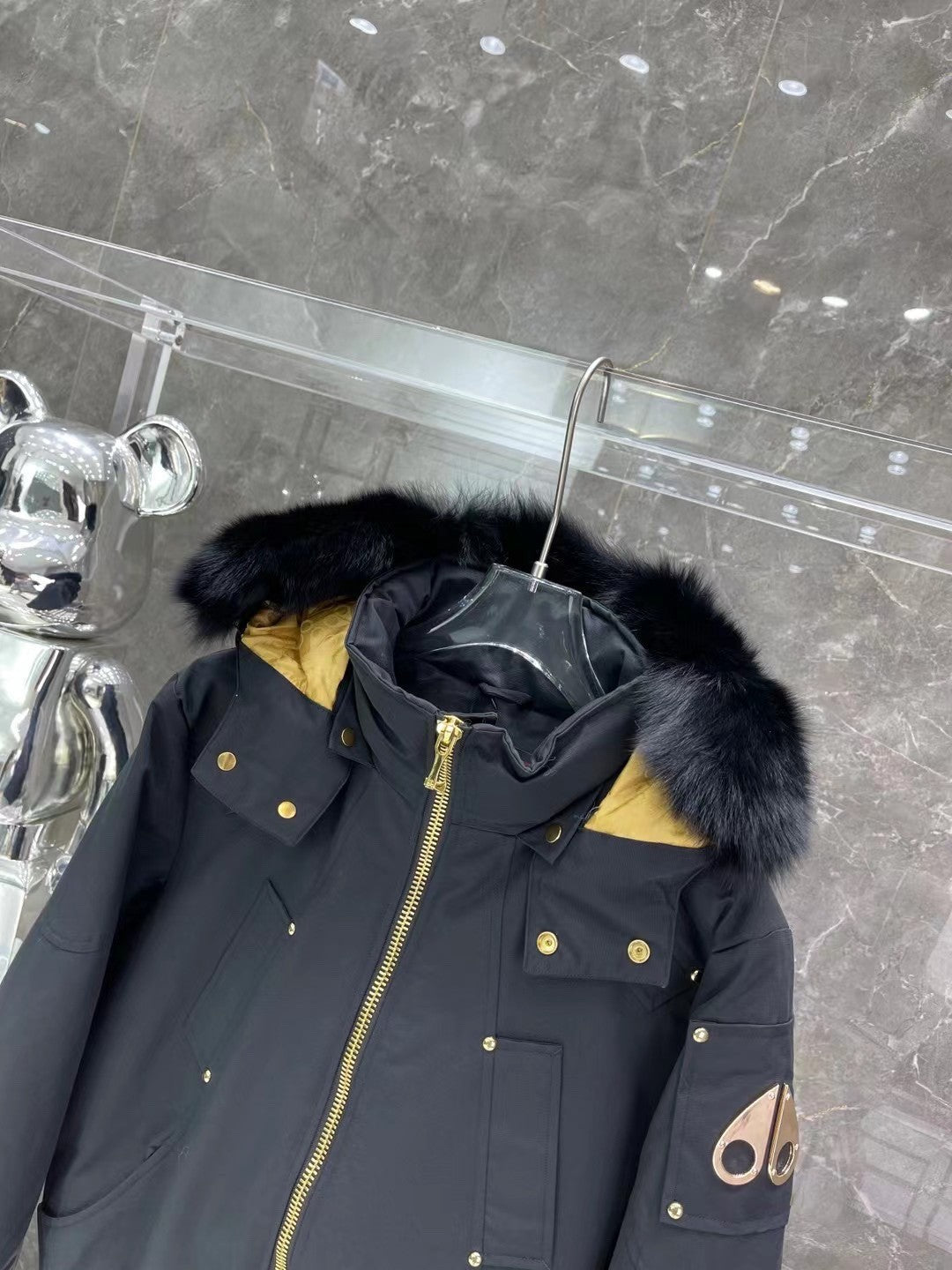 「#2401」Moose Knuckles thermal down jacket
