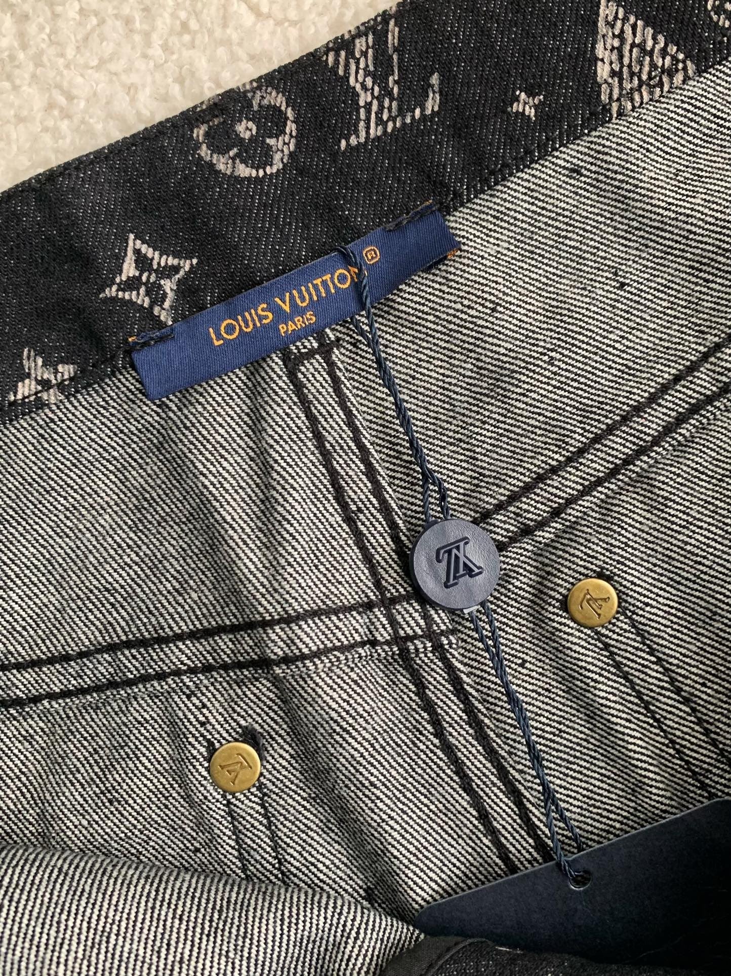 「#2422」Louis Vuitton costumes