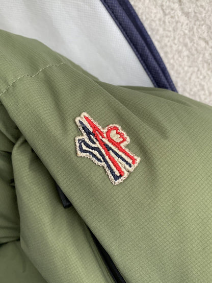 「#2532」Moncler down jacket