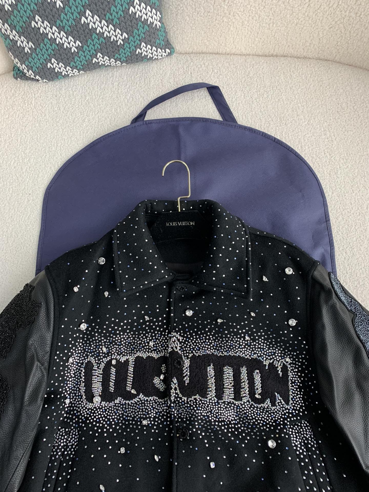 「#2603」Louis Vuitton FW23 lettered beaded embroidered leather jacket