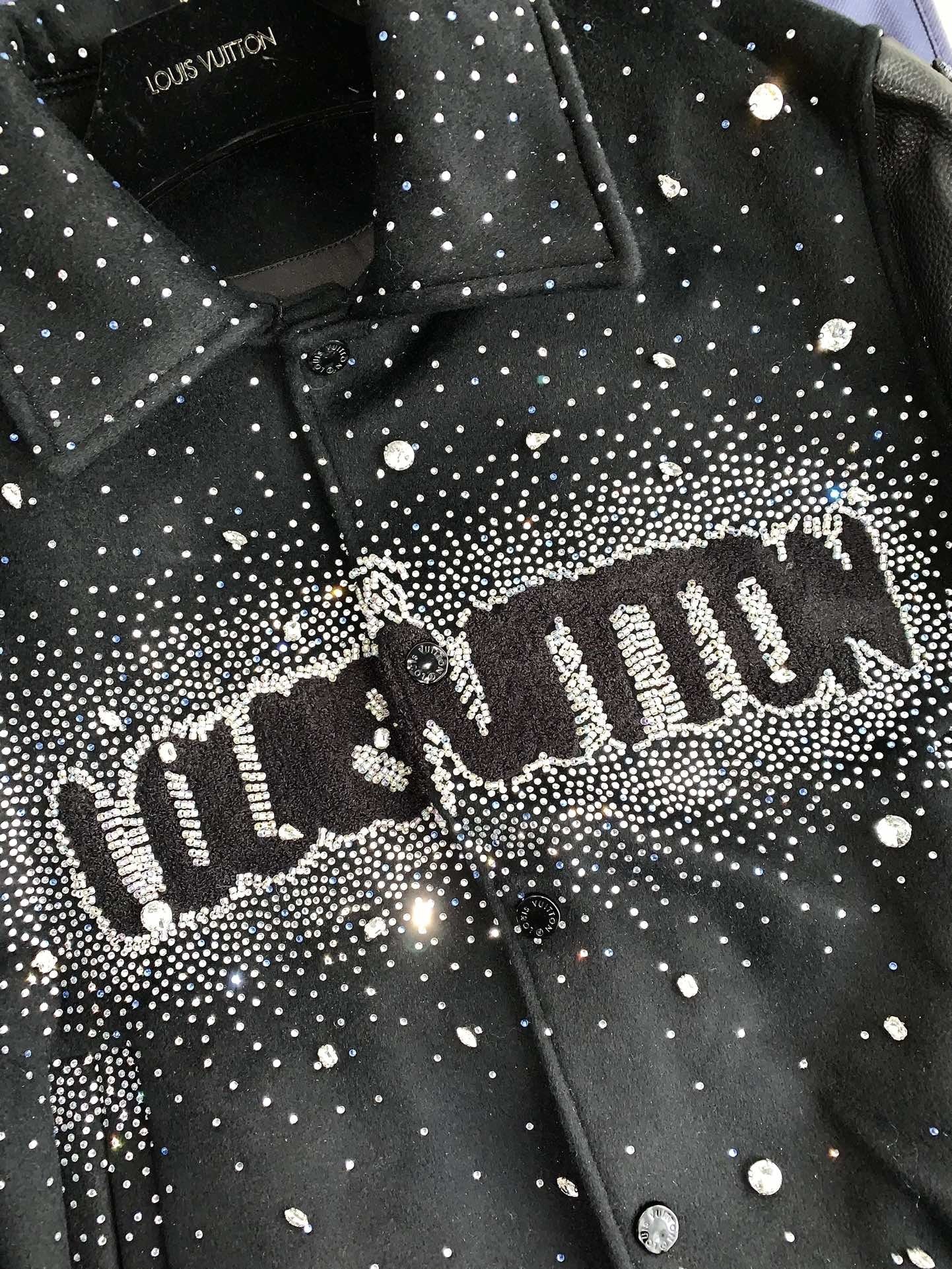 「#2603」Louis Vuitton FW23 lettered beaded embroidered leather jacket
