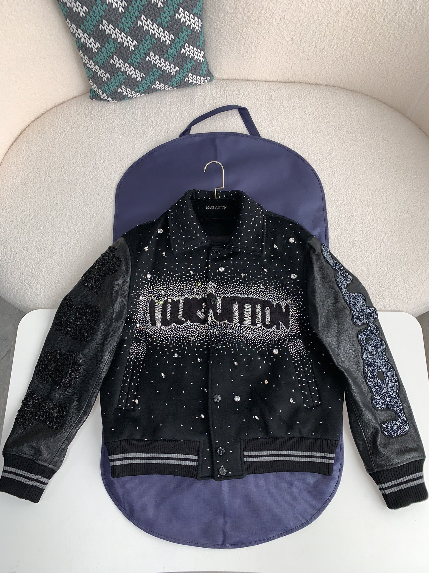「#2603」Louis Vuitton FW23 lettered beaded embroidered leather jacket