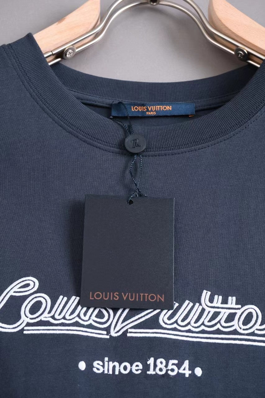 「#2837」Louis Vuitton 24ss new embroidered t-shirt for spring and summer