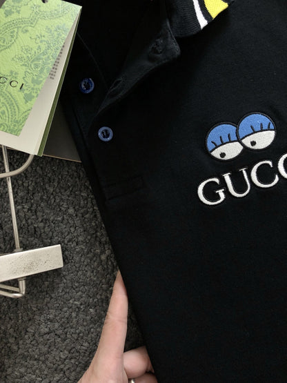 「#2857」Gucci Floral neckline embroidered polo shirt with cartoon lettering