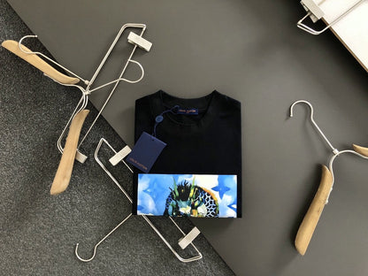 「#2875」Louis Vuitton Dragon Cloud printed T-shirt