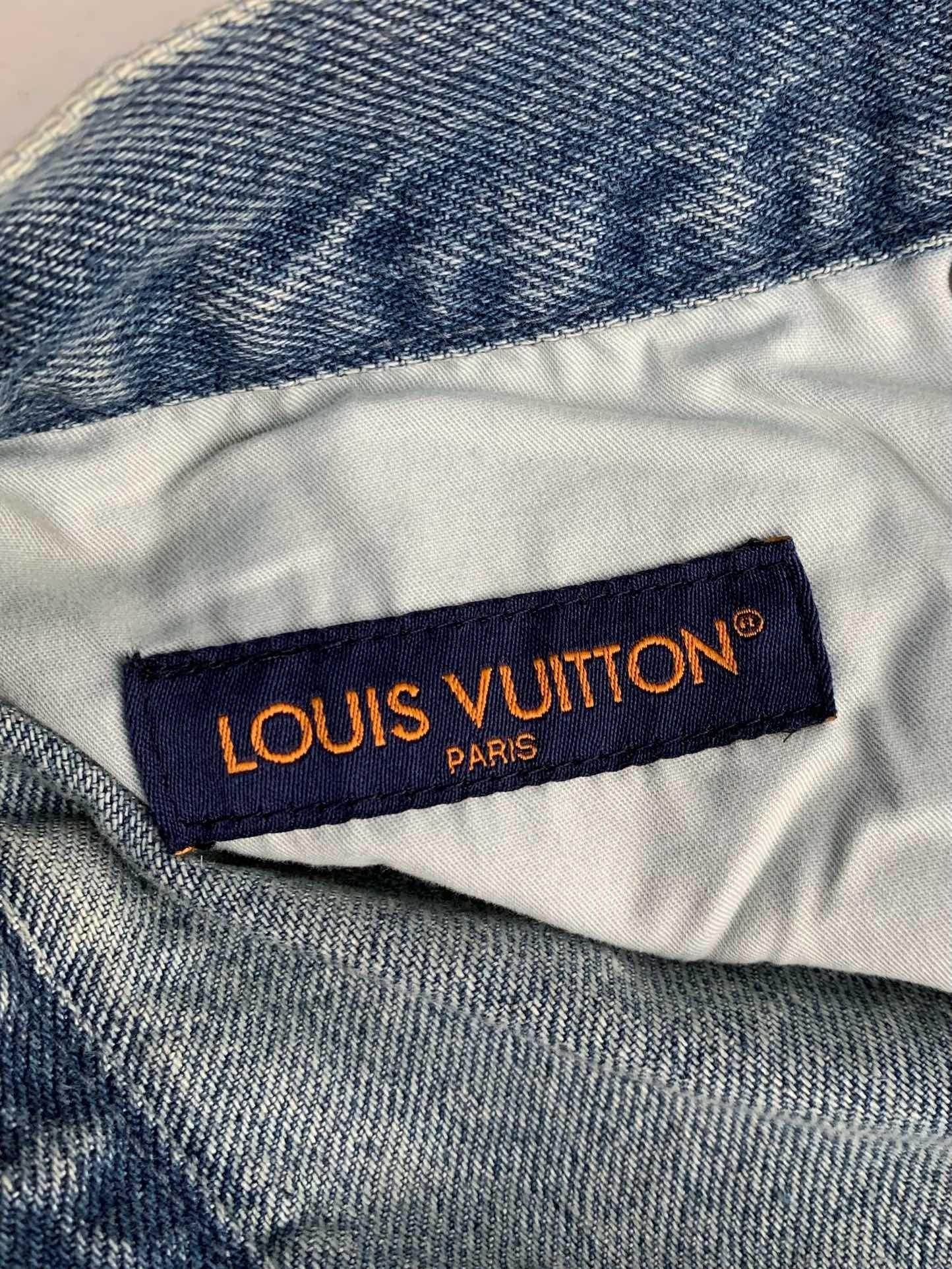 「#2884」LOUIS VUITTON Jean shorts