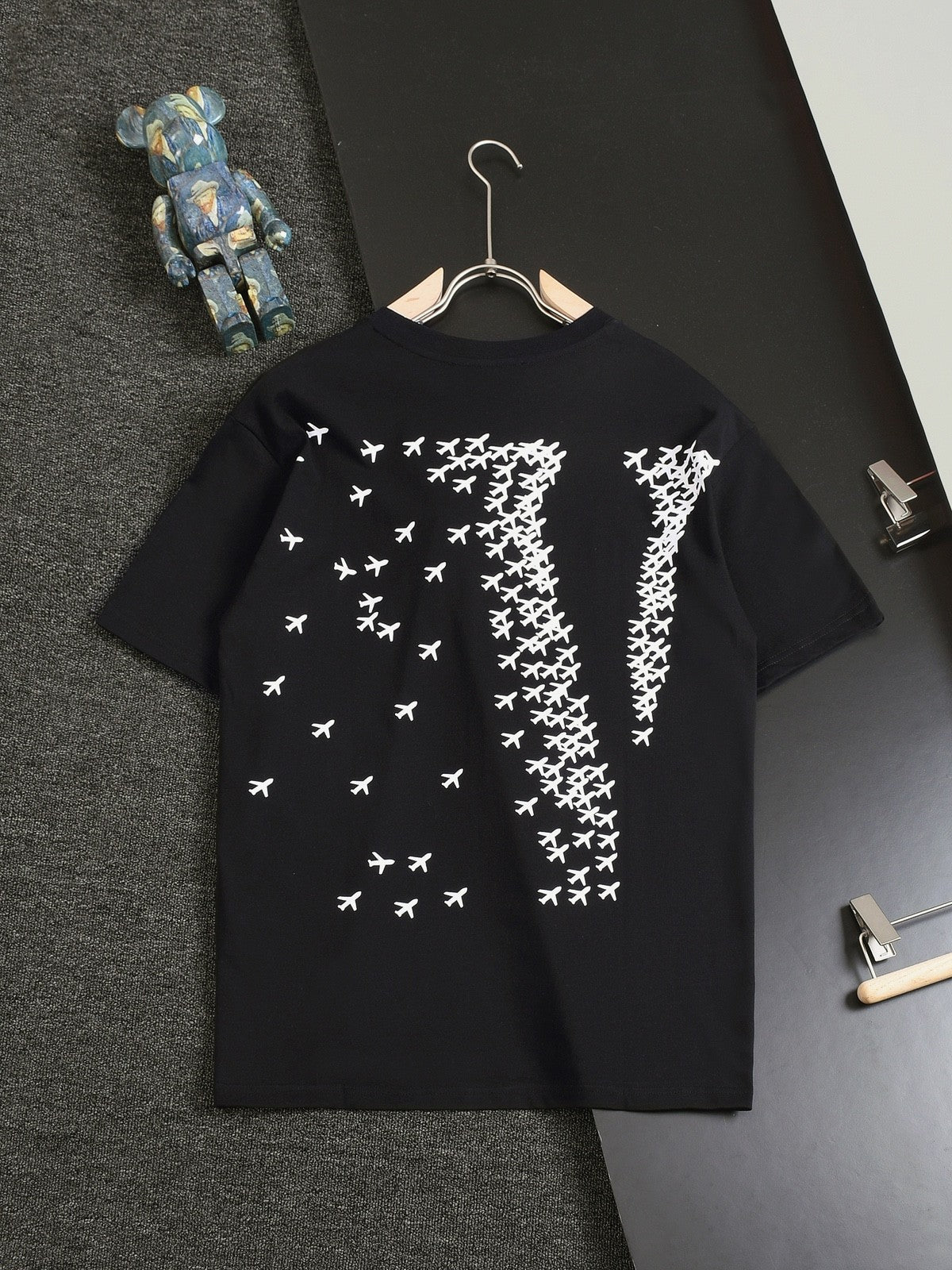 「#2899」Louis Vuitton 24SS early spring new large-scale small aircraft printed t-shirt