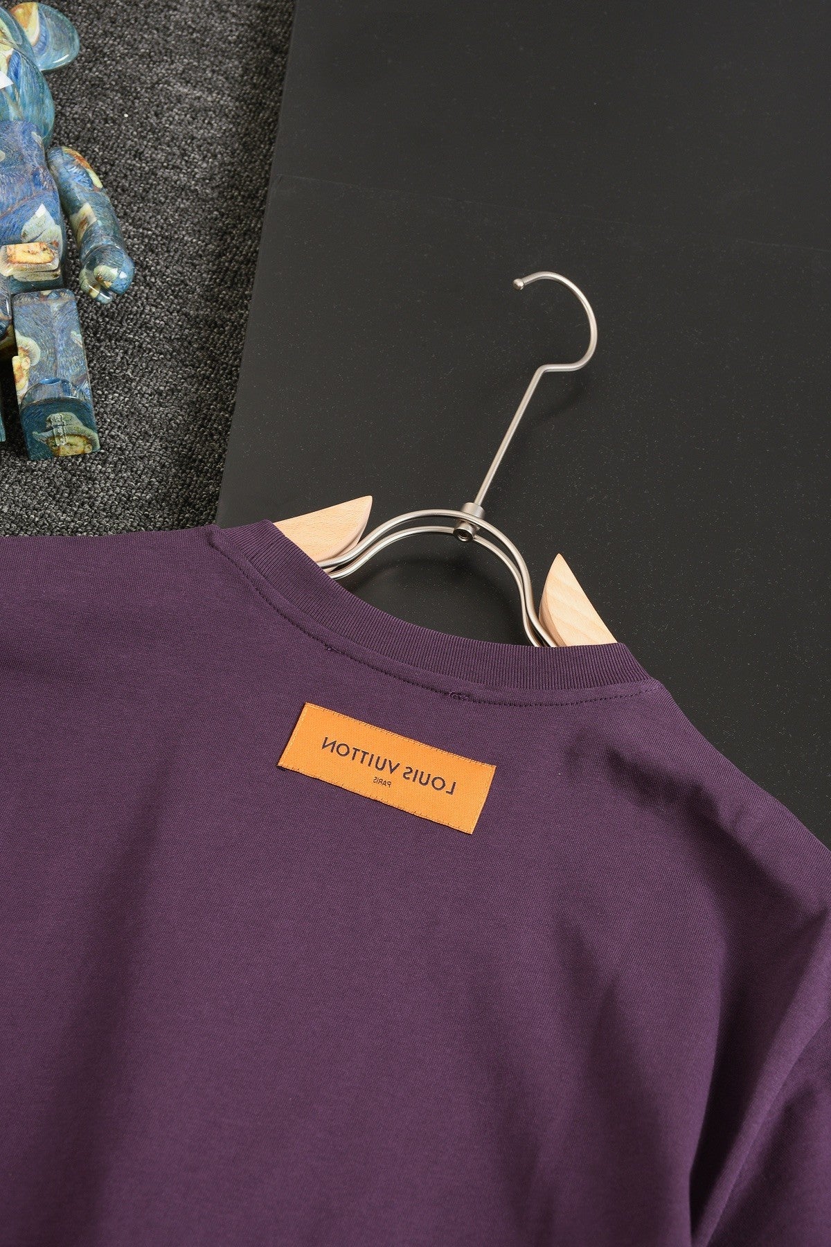「#2900」Louis Vuitton T-shirt with yellow and white logo