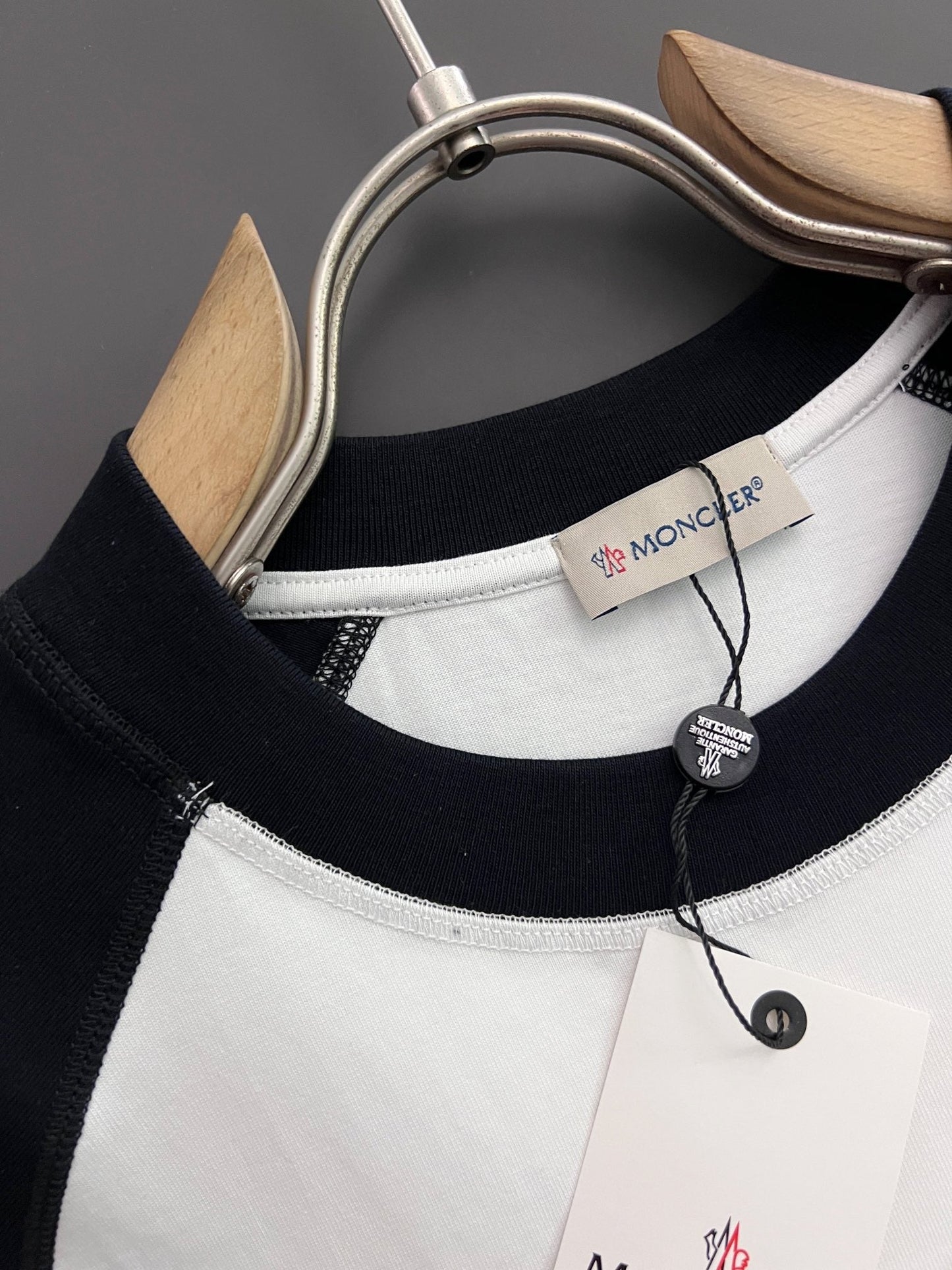 「#3251」MONCLER Spring/summer 2024 Shoulder sleeve T-shirt