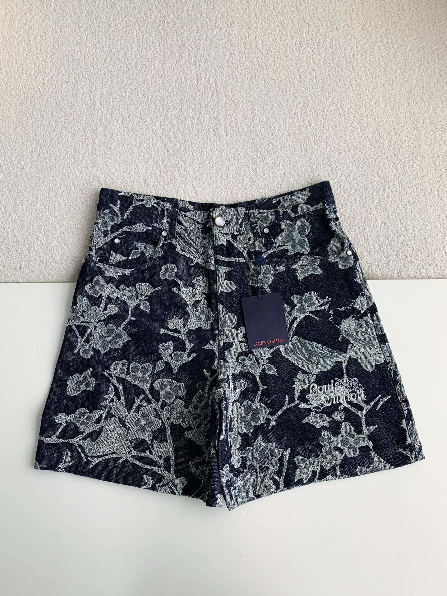 「#3252」LOUIS VUITTON Jean shorts