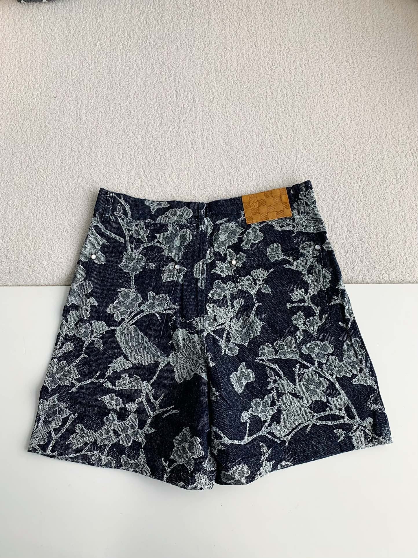 「#3252」LOUIS VUITTON Jean shorts