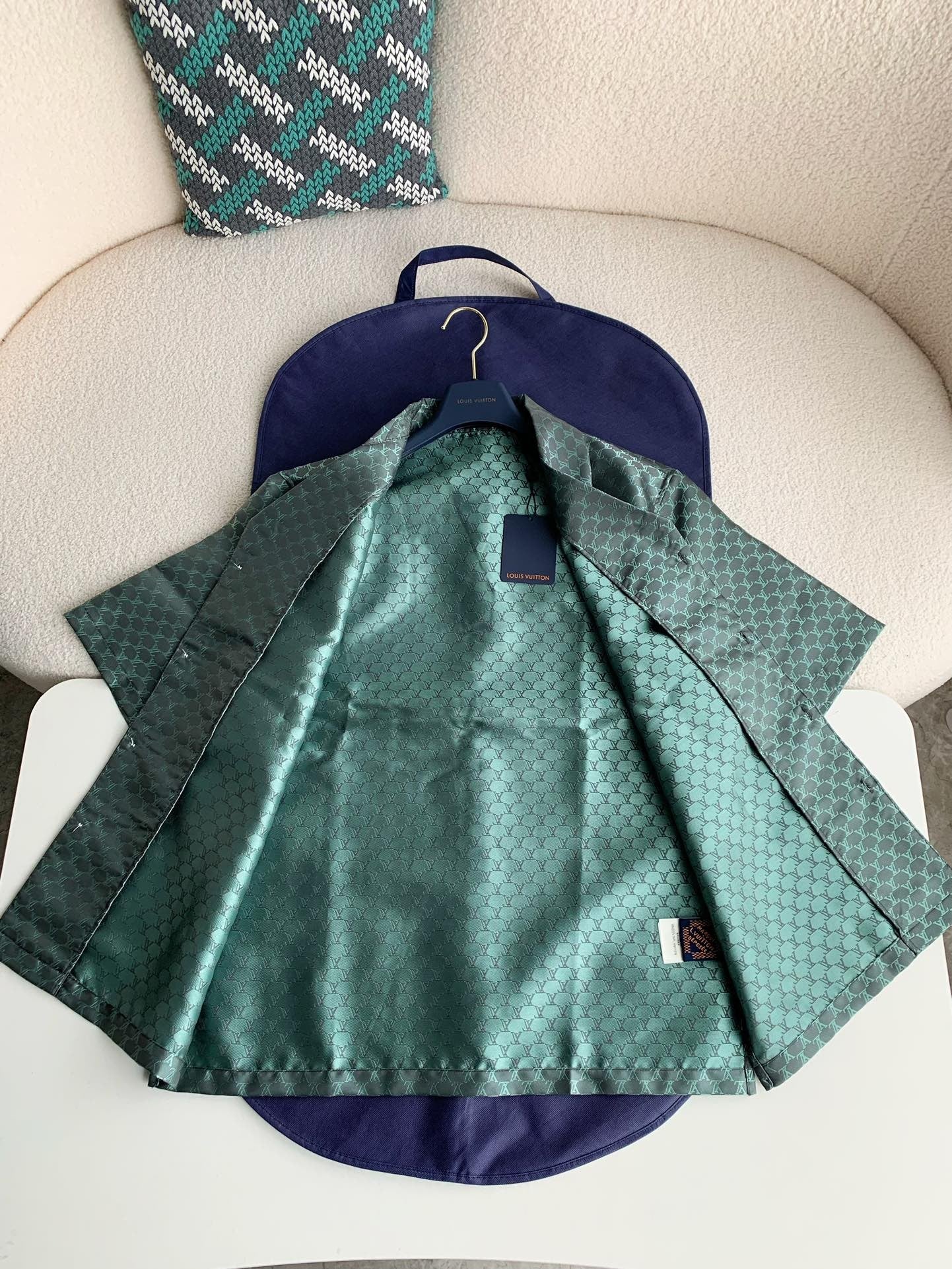 「#3301」Louis Vuitton Shirts