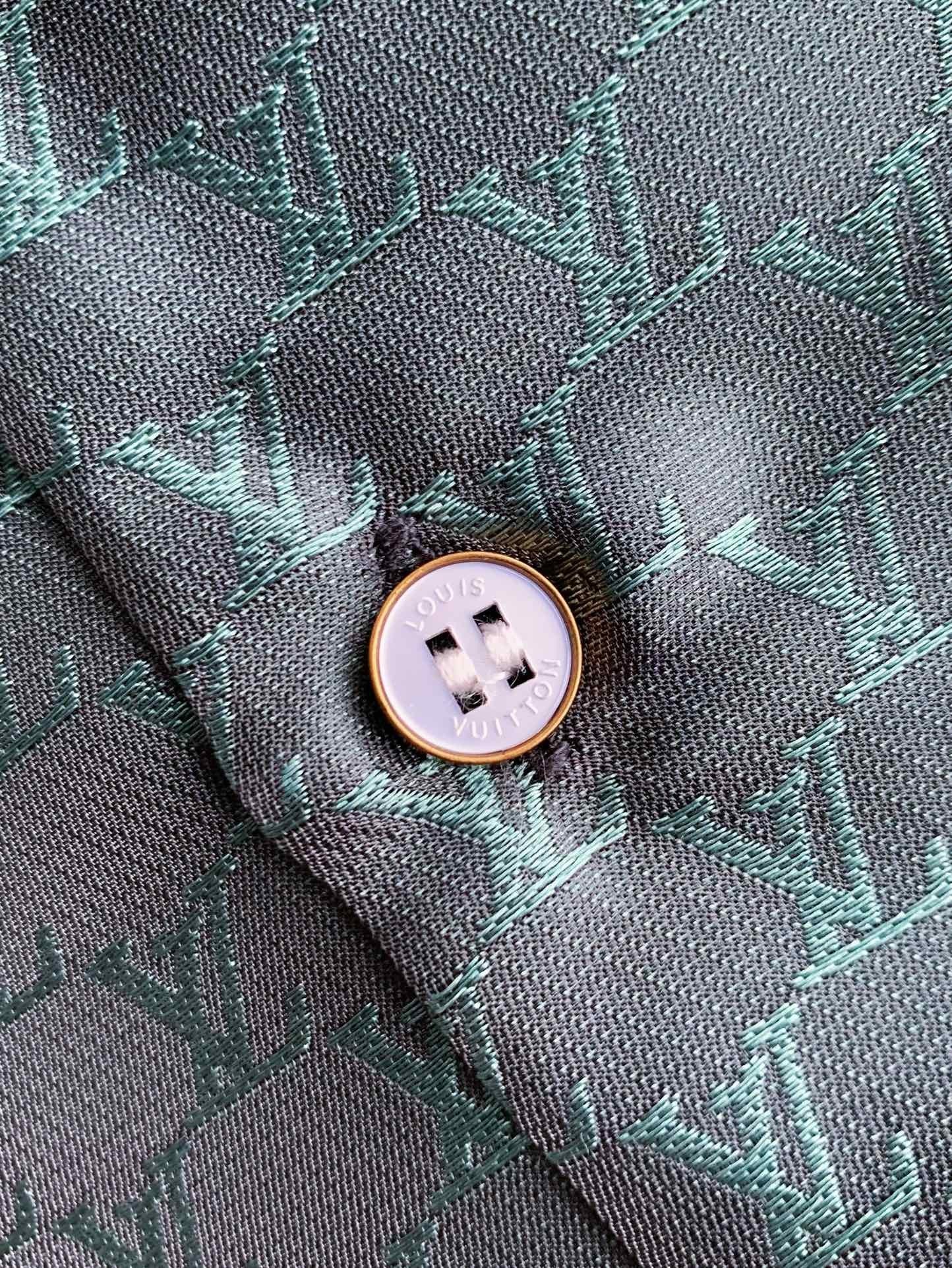 「#3301」Louis Vuitton Shirts