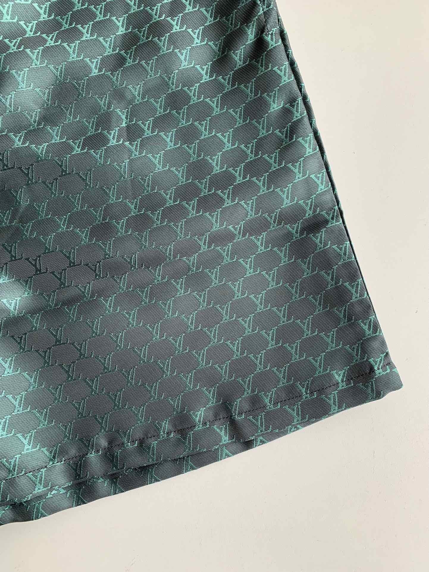 「#3302」LOUIS VUITTON shorts