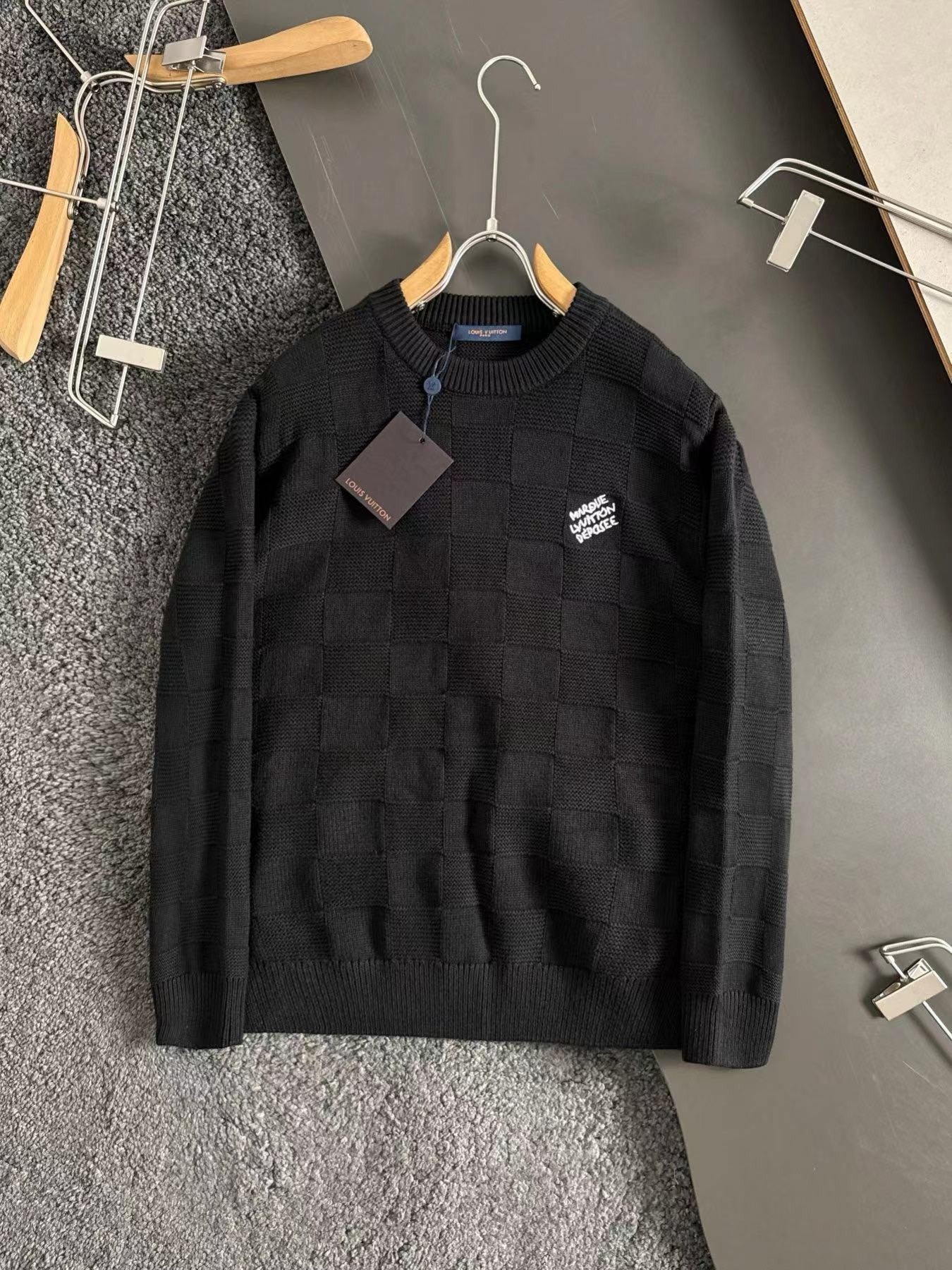 「#3377」Louis Vuitton Beaded Checkerboard Crew Neck Sweater