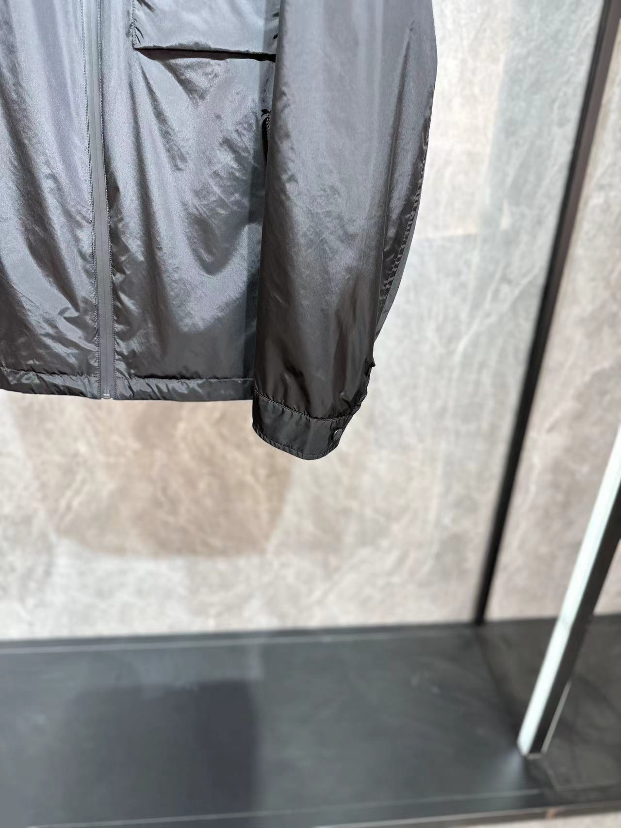 「#3471」PRADA Men's Hooded Jacket