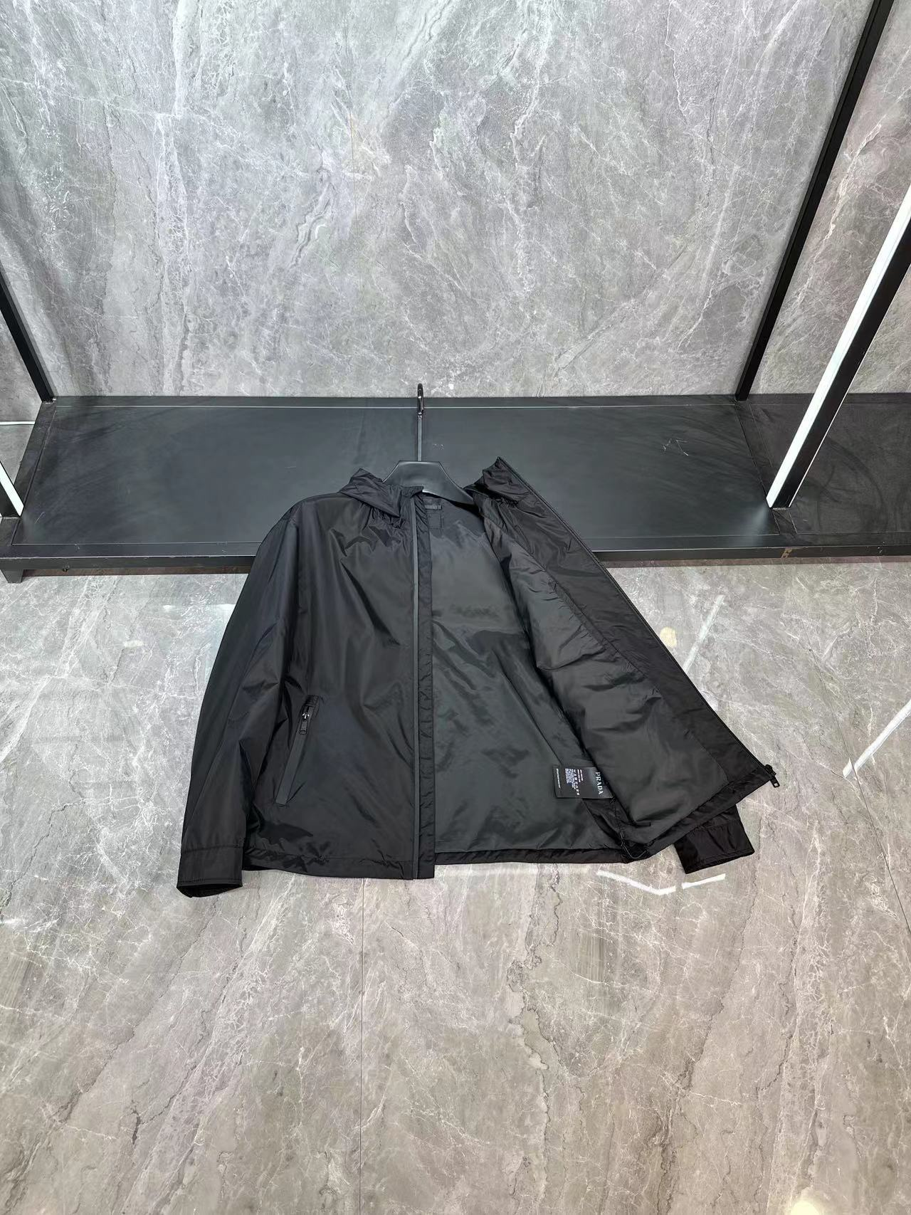 「#3471」PRADA Men's Hooded Jacket